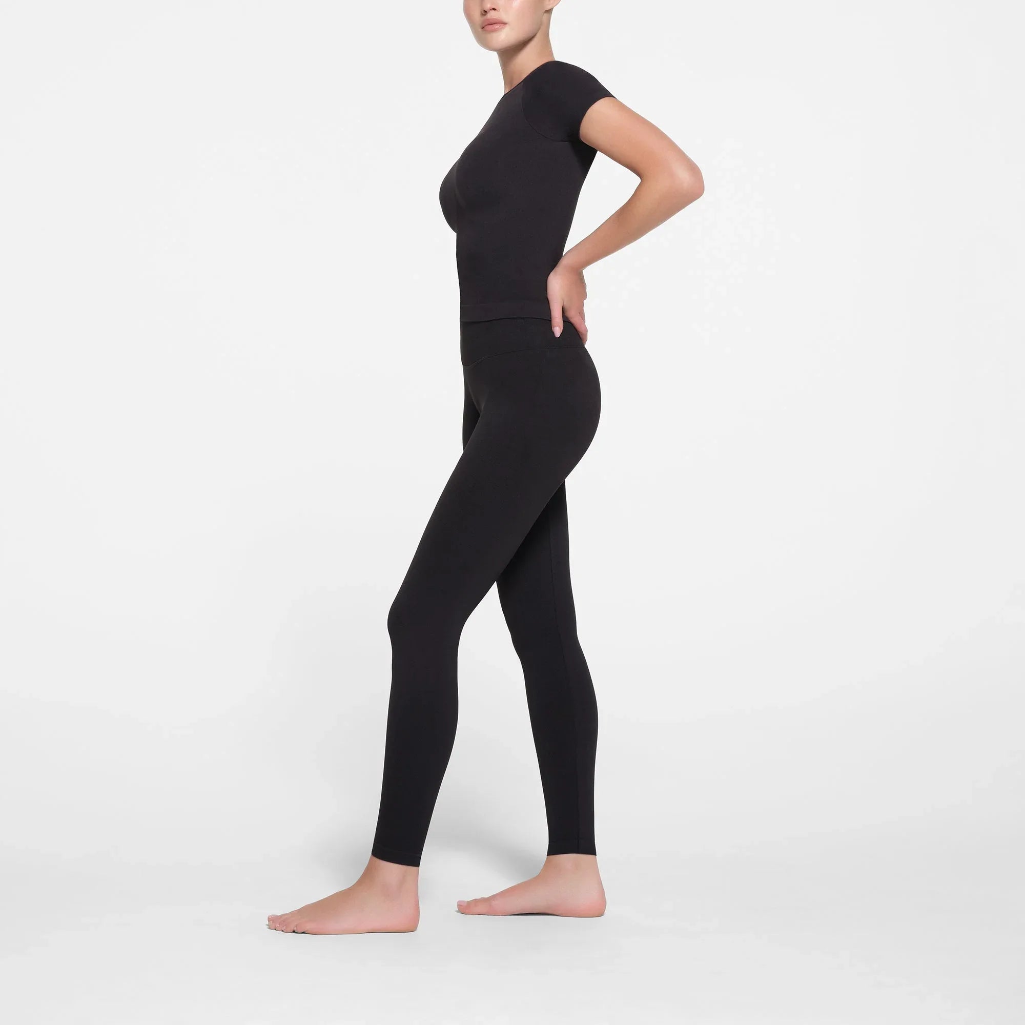 SKIMS CONTOUR NYLON T-SHIRT | ONYX - TİŞÖRT - My Suti