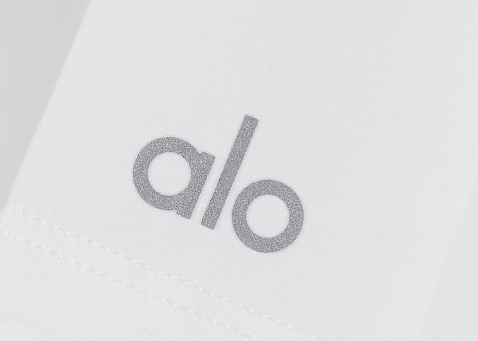 Alo Yoga Varsity Pleated Tennis Skirt White - My Suti