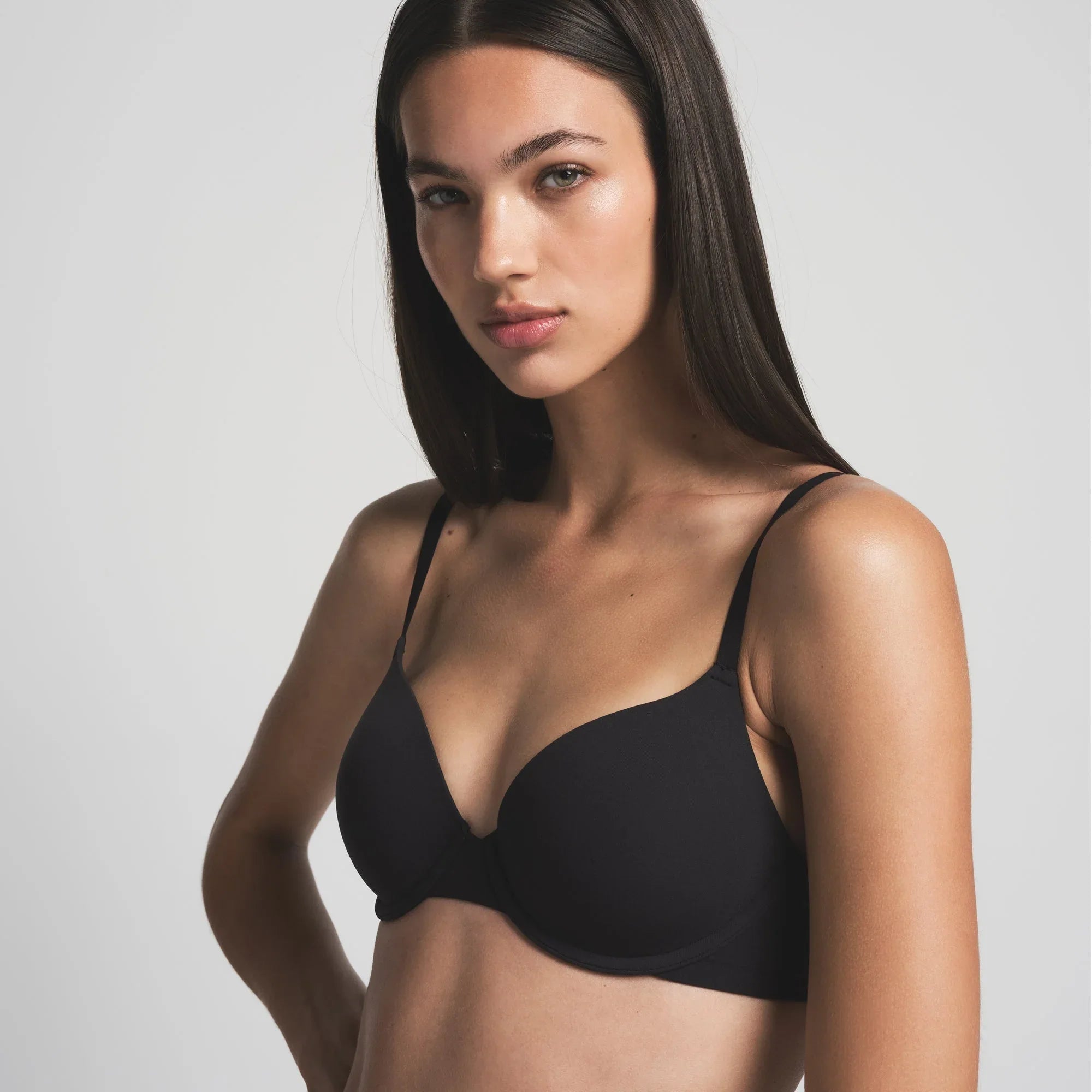 SKIMS FITS EVERYBODY T-SHIRT BRA | ONYX - SÜTYEN - My Suti
