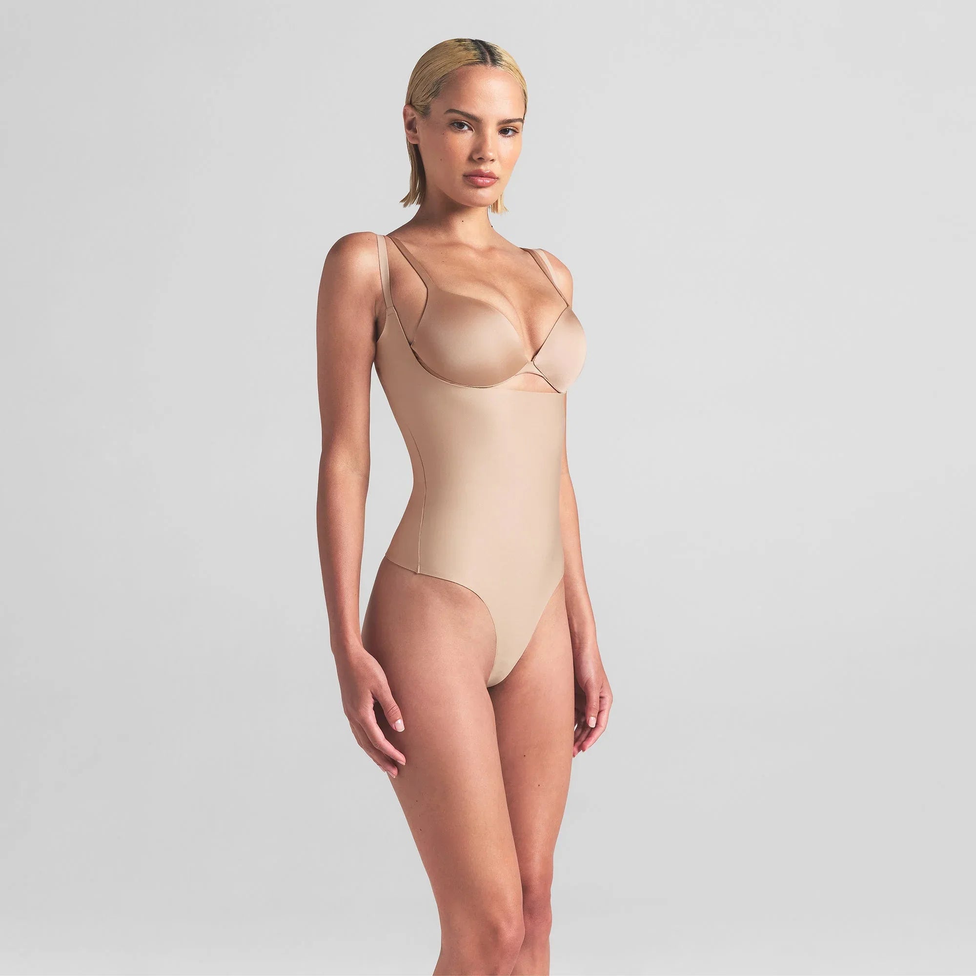 SKIMS BODY CORE SCULPT OPEN BUST THONG BODYSUIT | CLAY - TANGA - My Suti