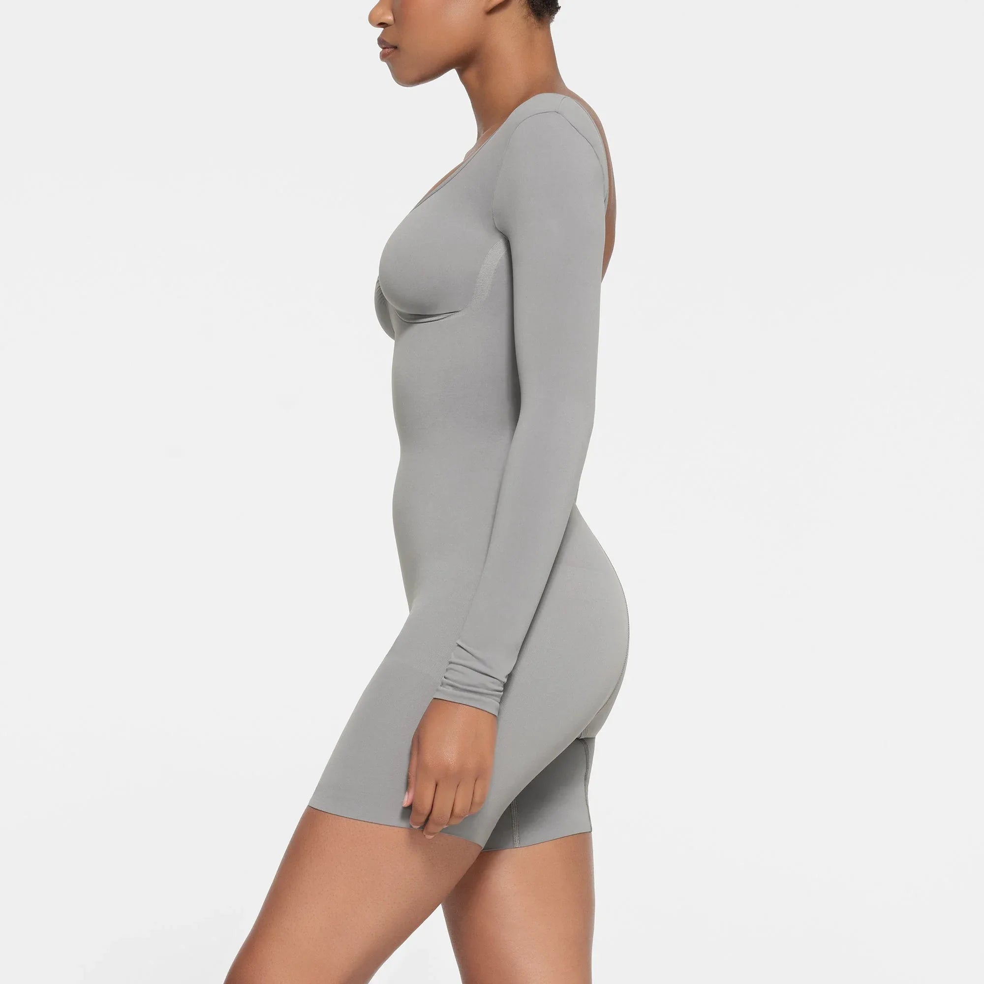 SKIMS SEAMLESS SCULPT LONG SLEEVE LOW BACK MID THIGH BODYSUIT | PACIFIC - BODYSUIT - My Suti
