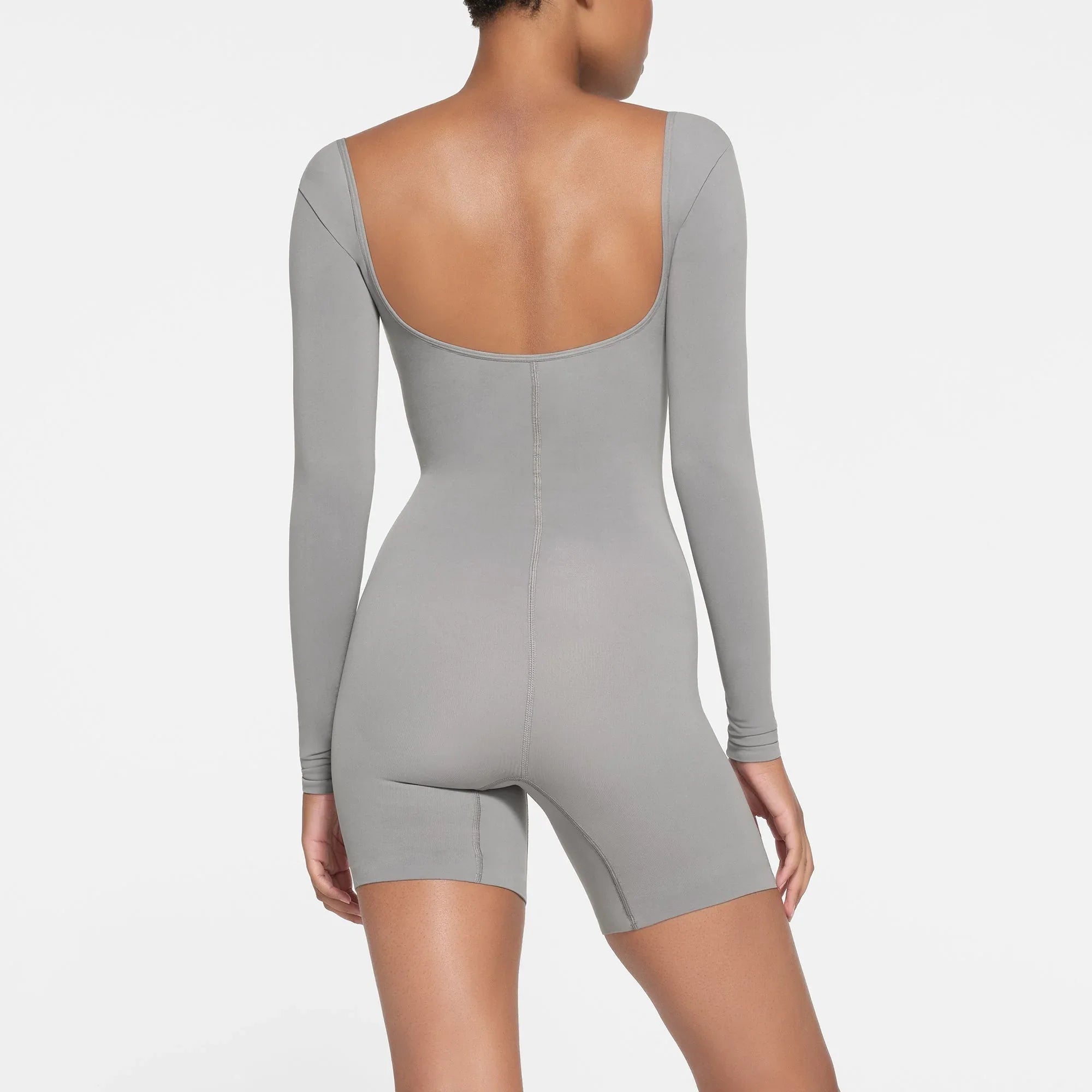 SKIMS SEAMLESS SCULPT LONG SLEEVE LOW BACK MID THIGH BODYSUIT | PACIFIC - BODYSUIT - My Suti