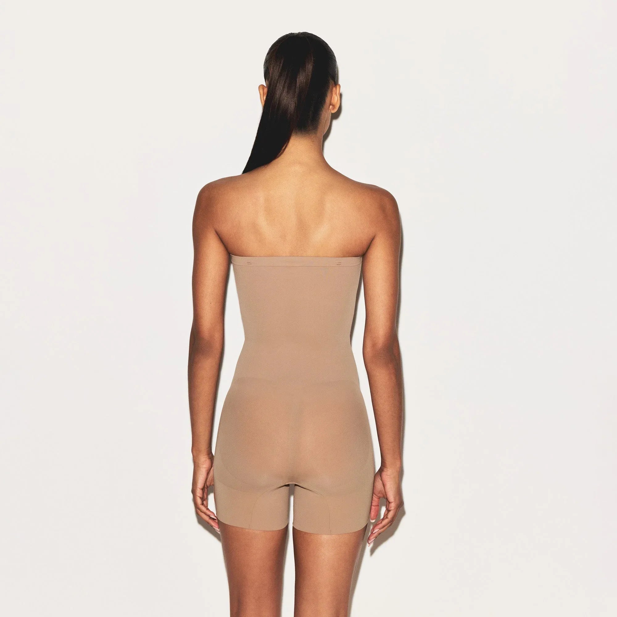 SKIMS SHEER SEAMLESS STRAPLESS SHORTIE BODYSUIT | SIENNA - BODYSUIT - My Suti