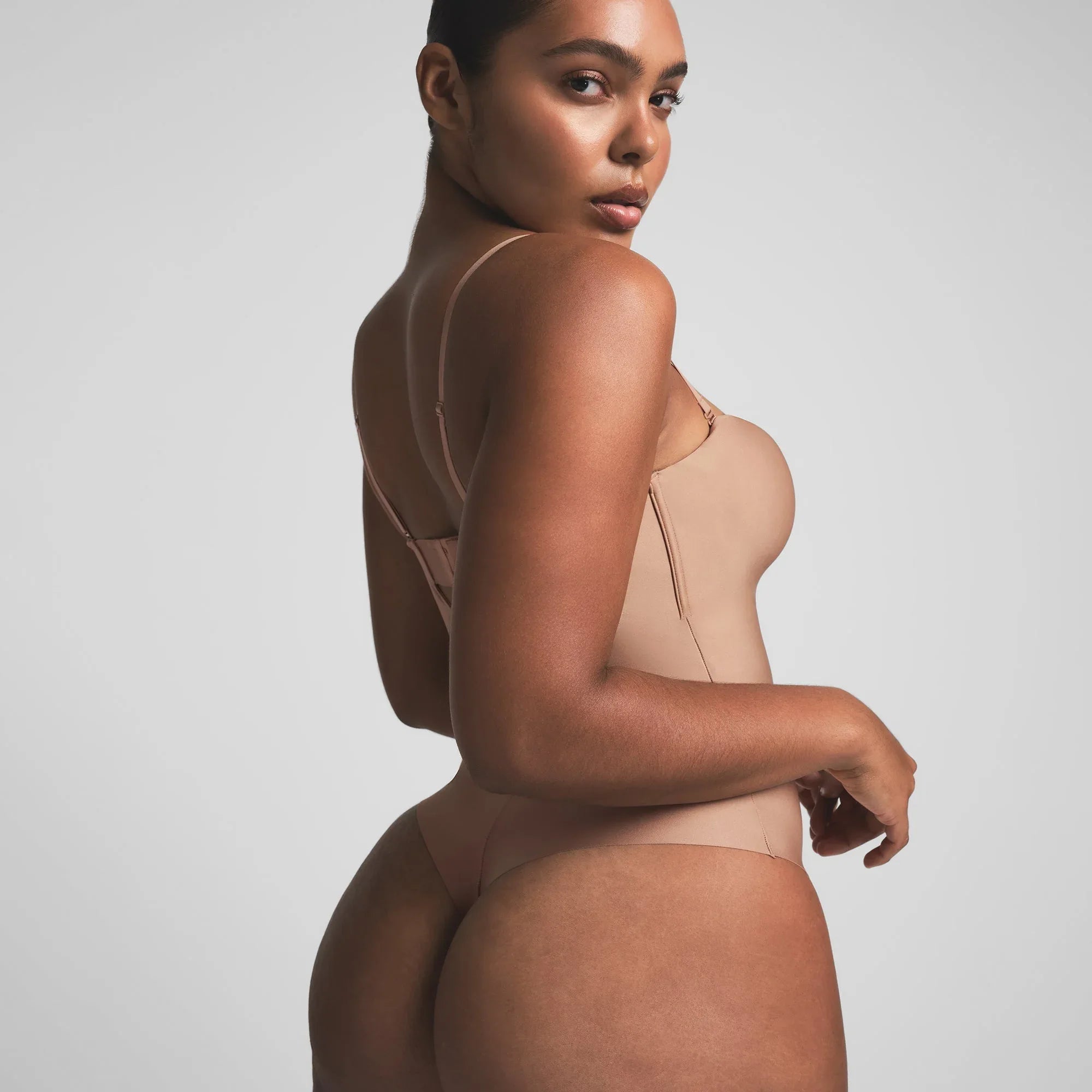 SKIMS BODY UNDERWIRE THONG BODYSUIT | SIENNA - BODYSUIT - My Suti