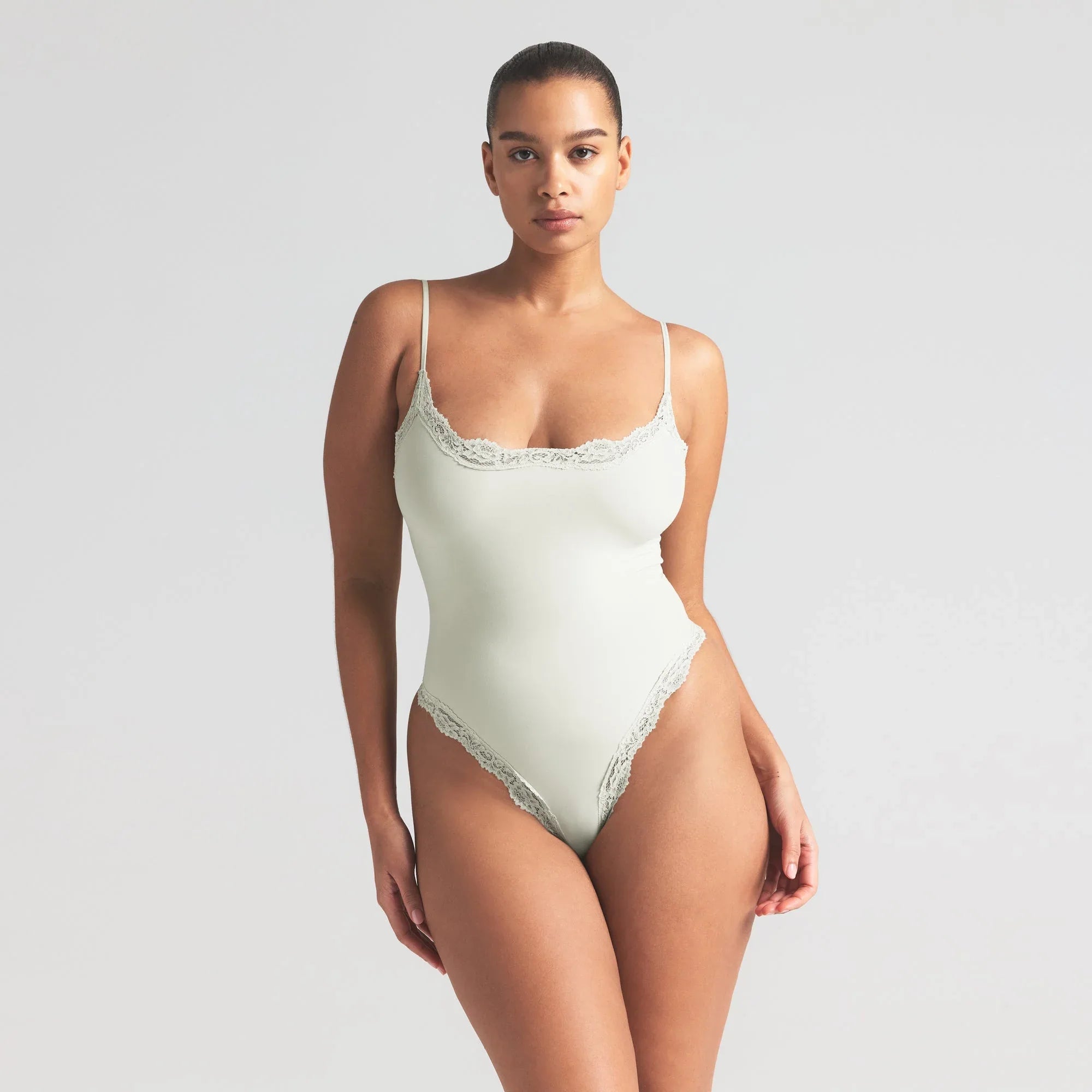 SKIMS FITS EVERYBODY LACE CAMI BODYSUIT | SPEARMINT - BODYSUIT - My Suti