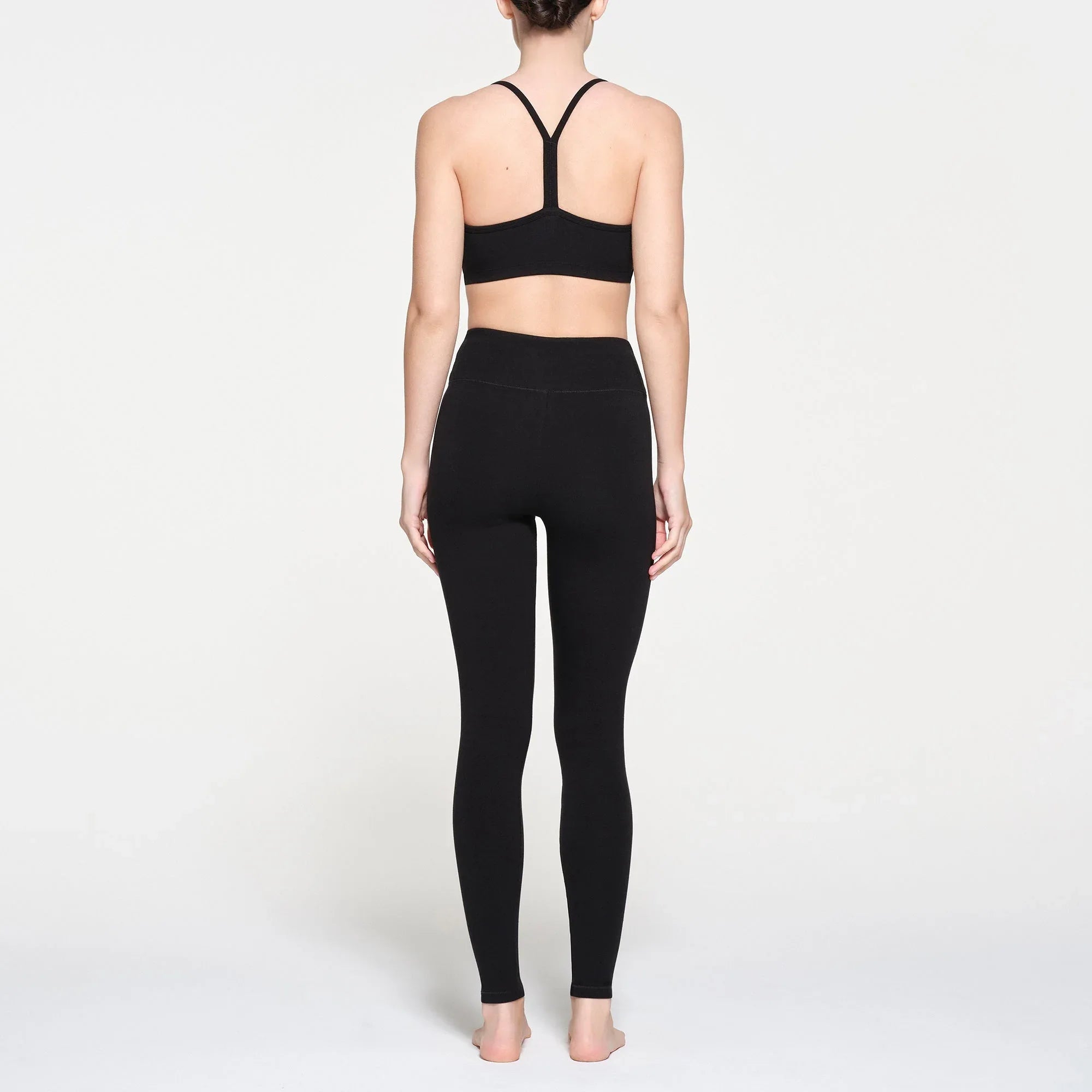 SKIMS OUTDOOR HIGH-WAISTED BANDED LEGGING | ONYX - TAYT - My Suti