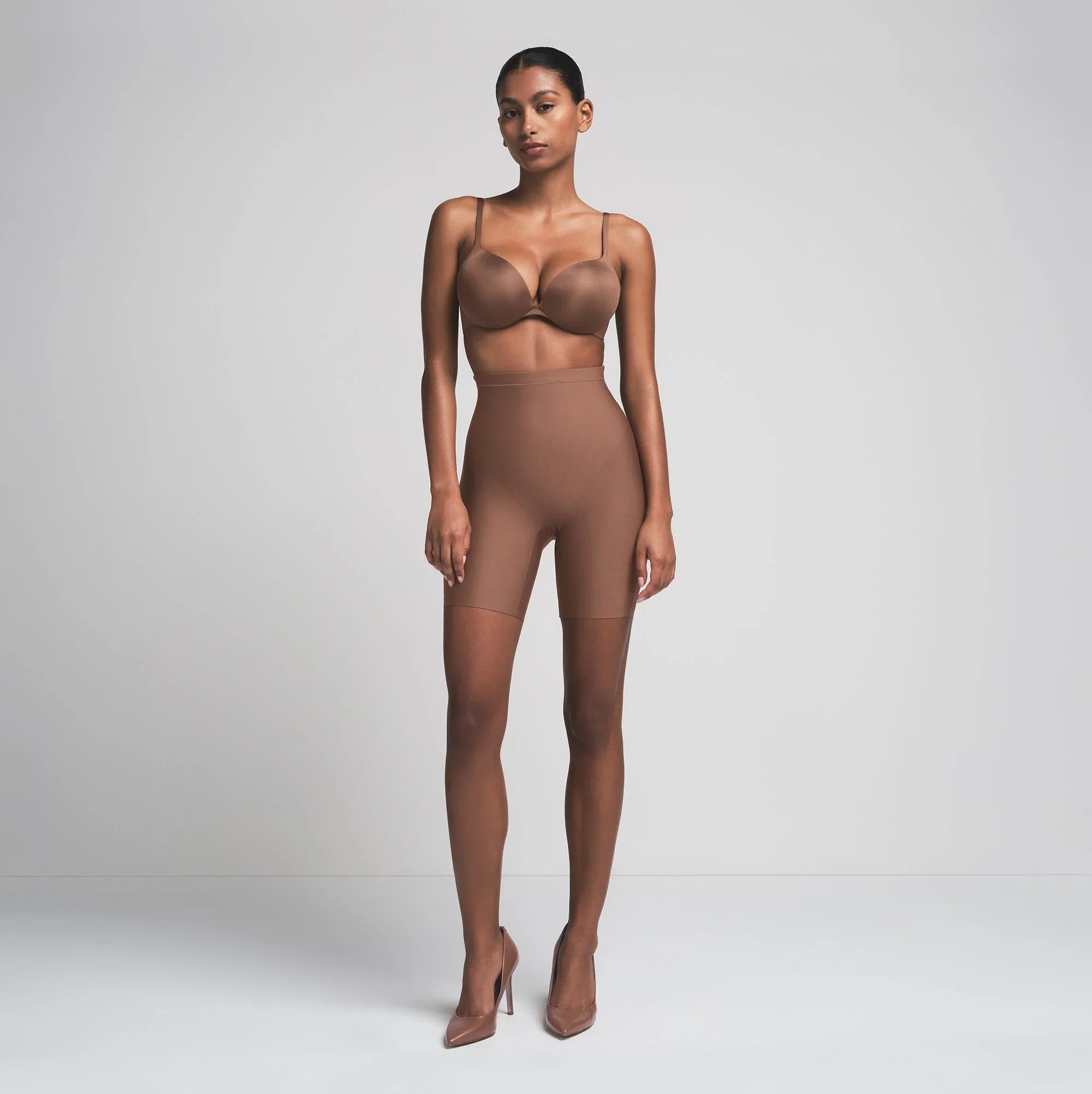 SKIMS BODY CORE SCULPT MID RISE SHORT | JASPER - KıSA ŞORT - My Suti