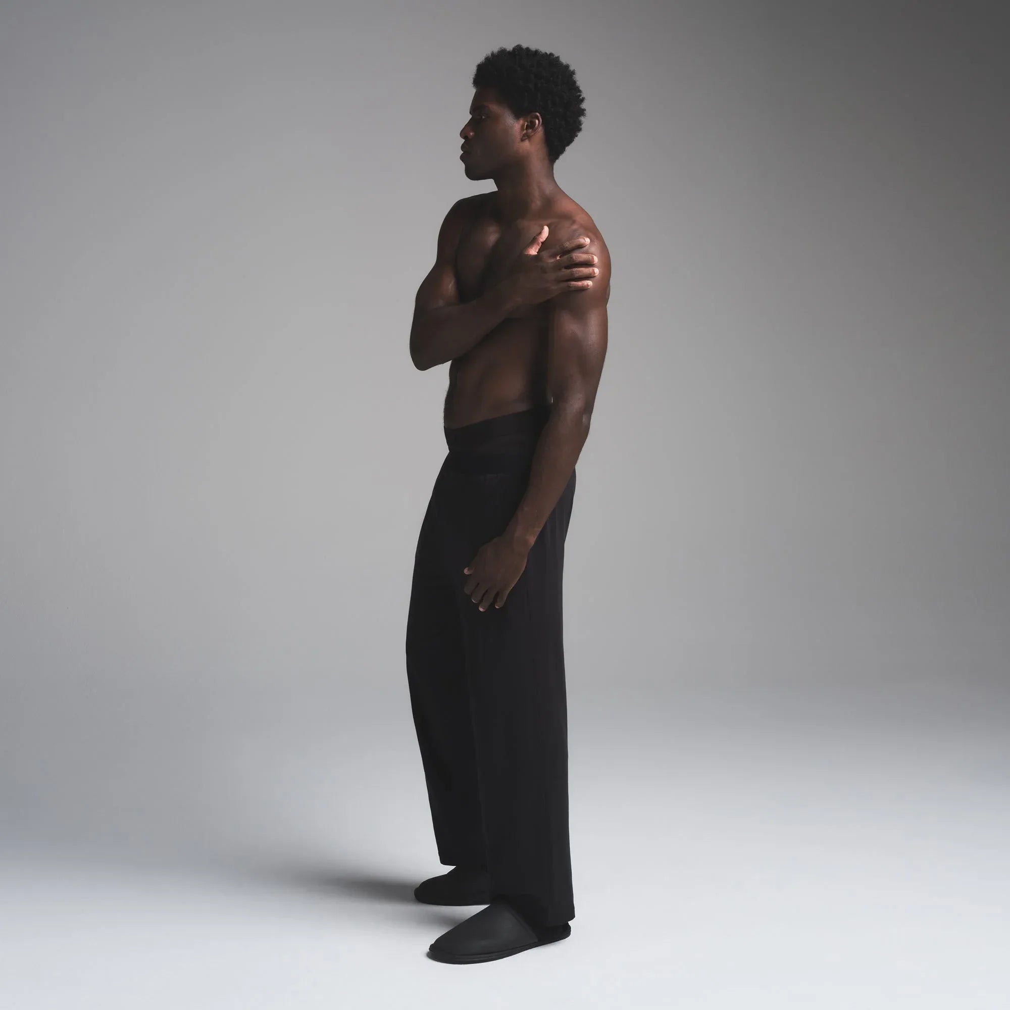 SKIMS JERSEY SLEEP MENS STRAIGHT LEG PANT | OBSIDIAN - PANTOLON - My Suti