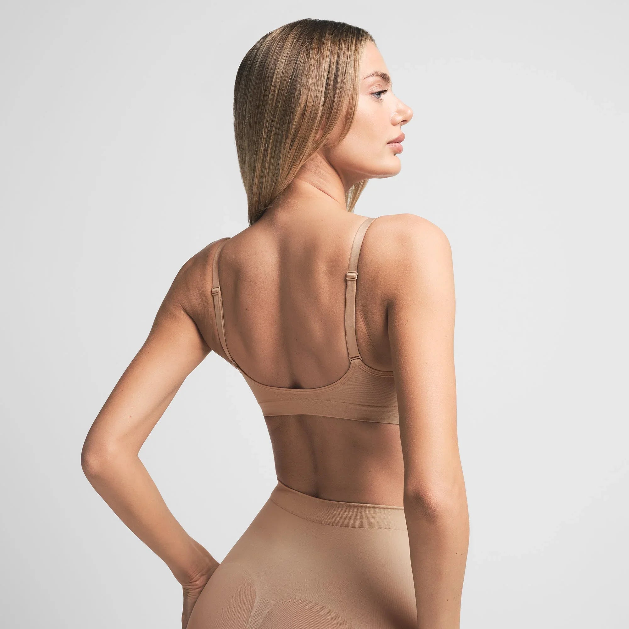SKIMS SEAMLESS SCULPT BRALETTE | CLAY - SÜTYEN - My Suti