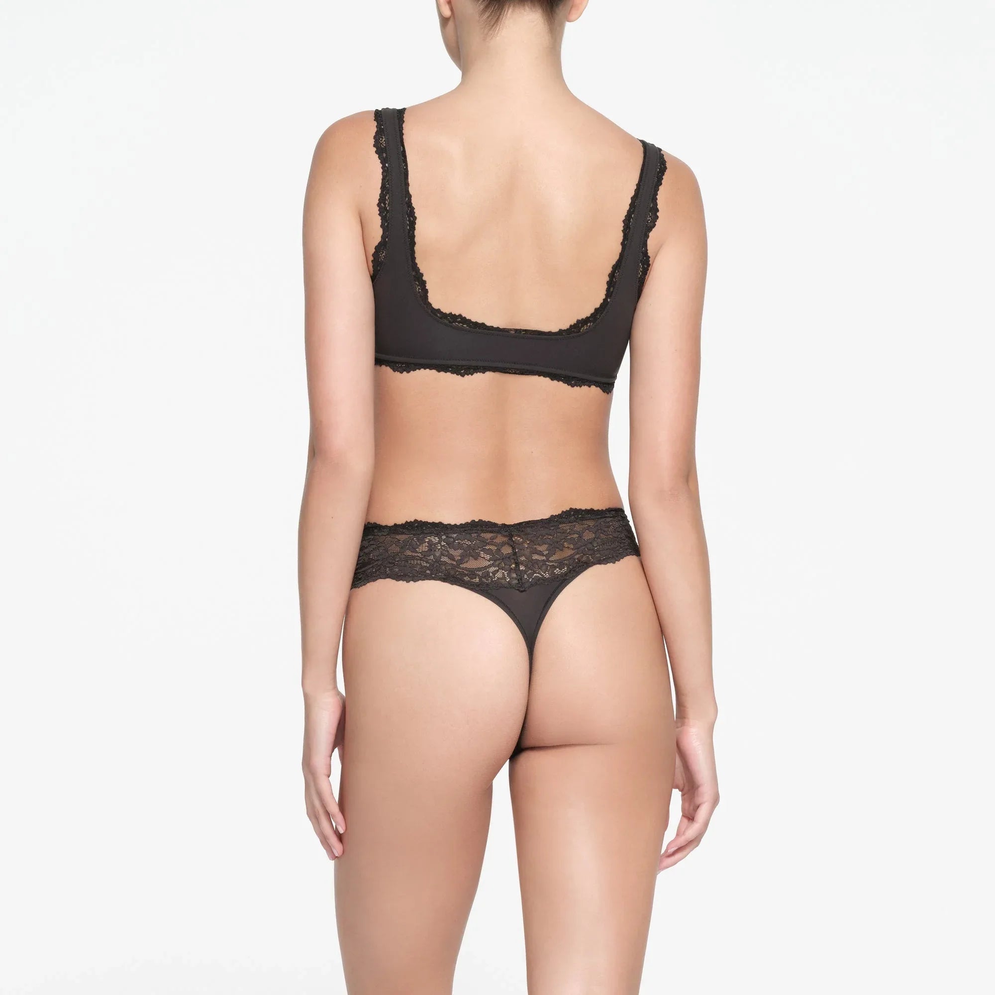 SKIMS FITS EVERYBODY LACE SQUARE NECK BRALETTE | ONYX - SÜTYEN - My Suti