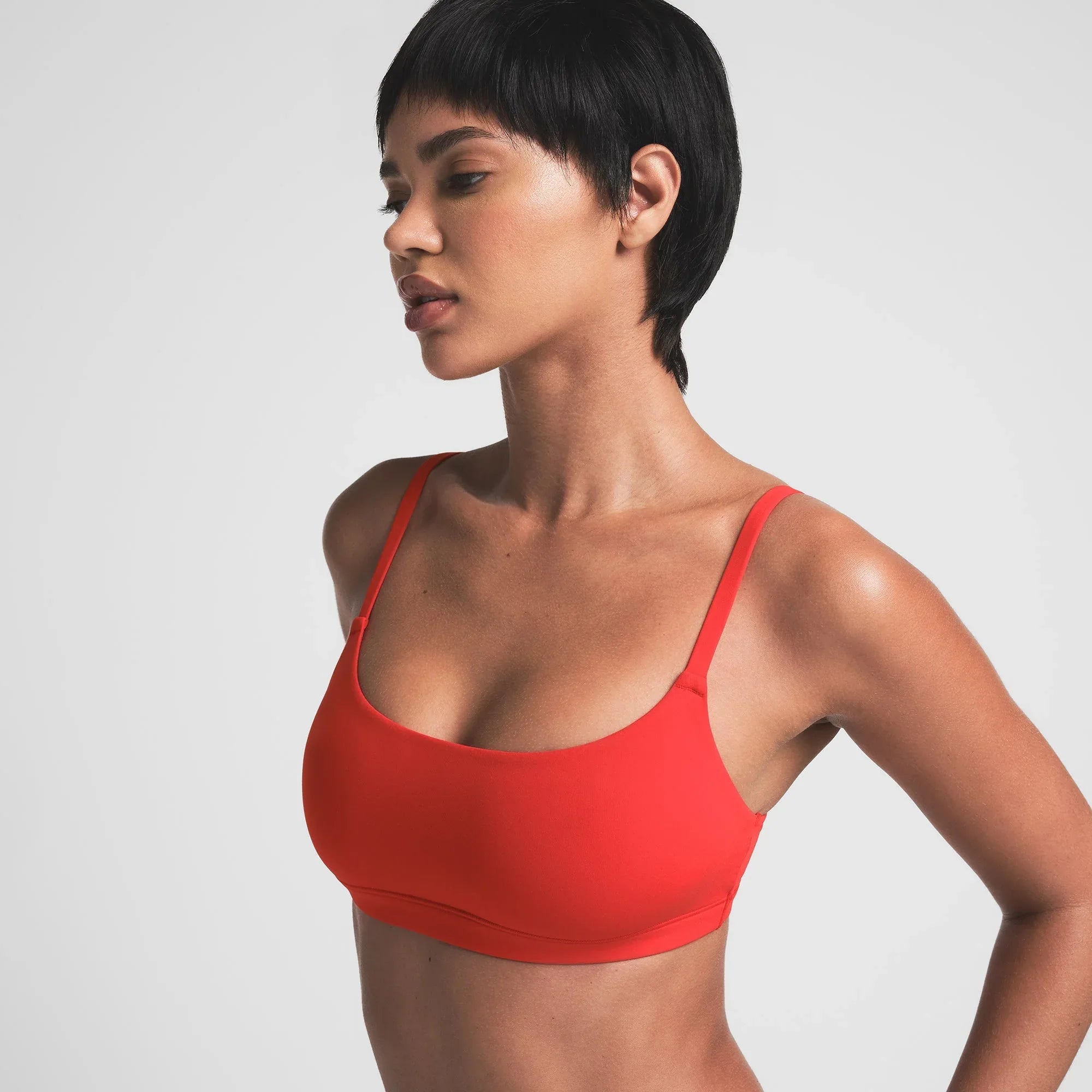 SKIMS FITS EVERYBODY SCOOP BRALETTE | CHERRY - SÜTYEN - My Suti