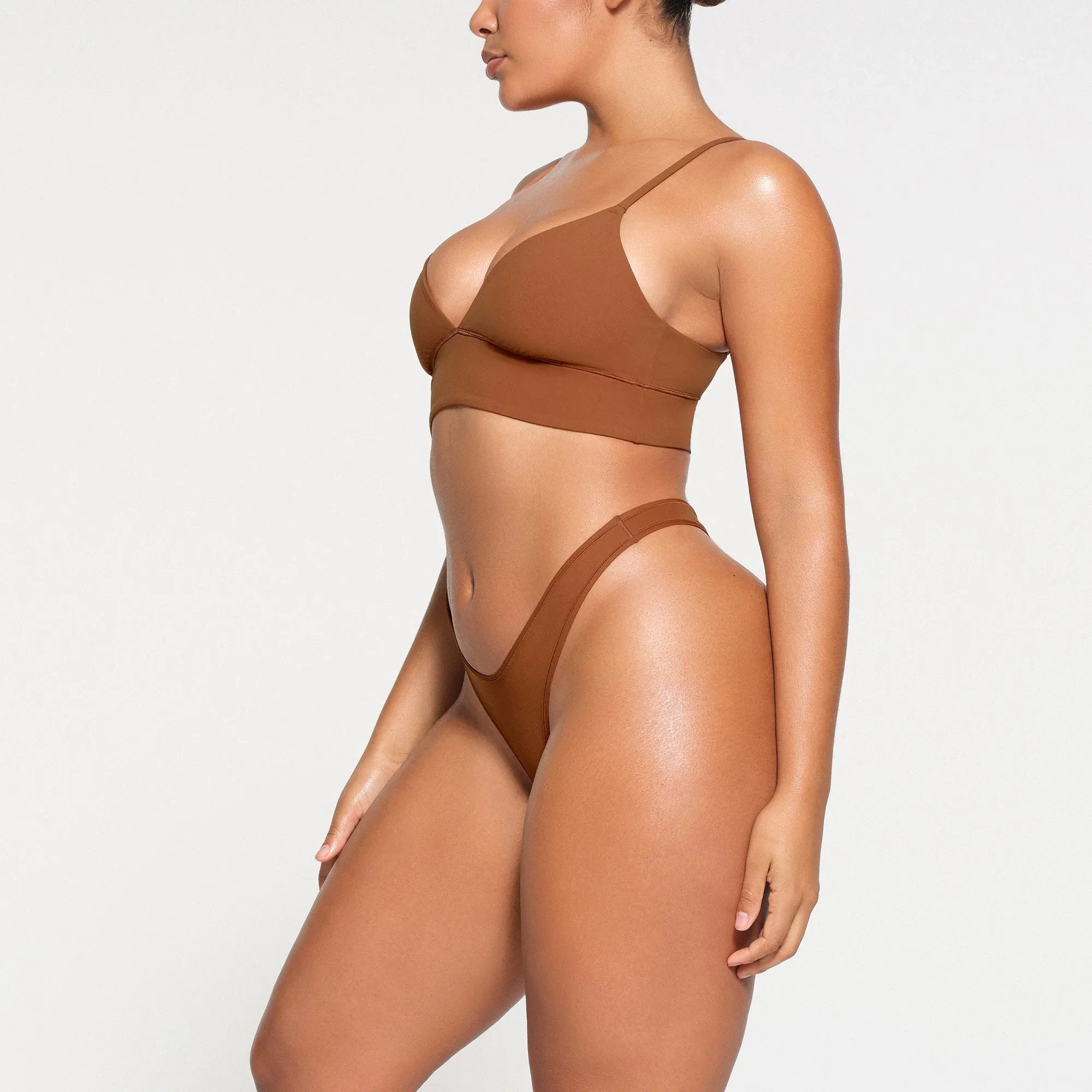 SKIMS FITS EVERYBODY TRIANGLE LONGLINE BRALETTE | BRONZE - SÜTYEN - My Suti