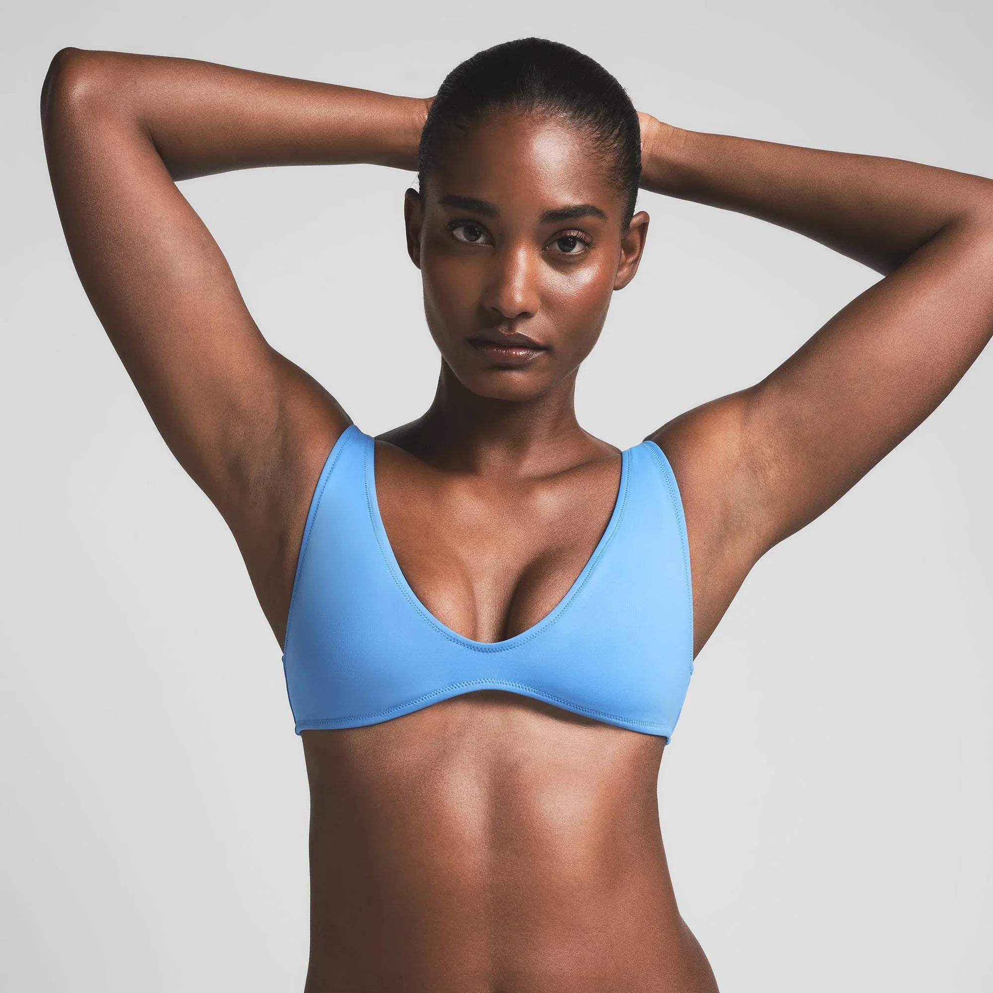 SKIMS SIGNATURE SWIM PLUNGE BIKINI TOP | TIDE - BIKINI ÜSTÜ - My Suti