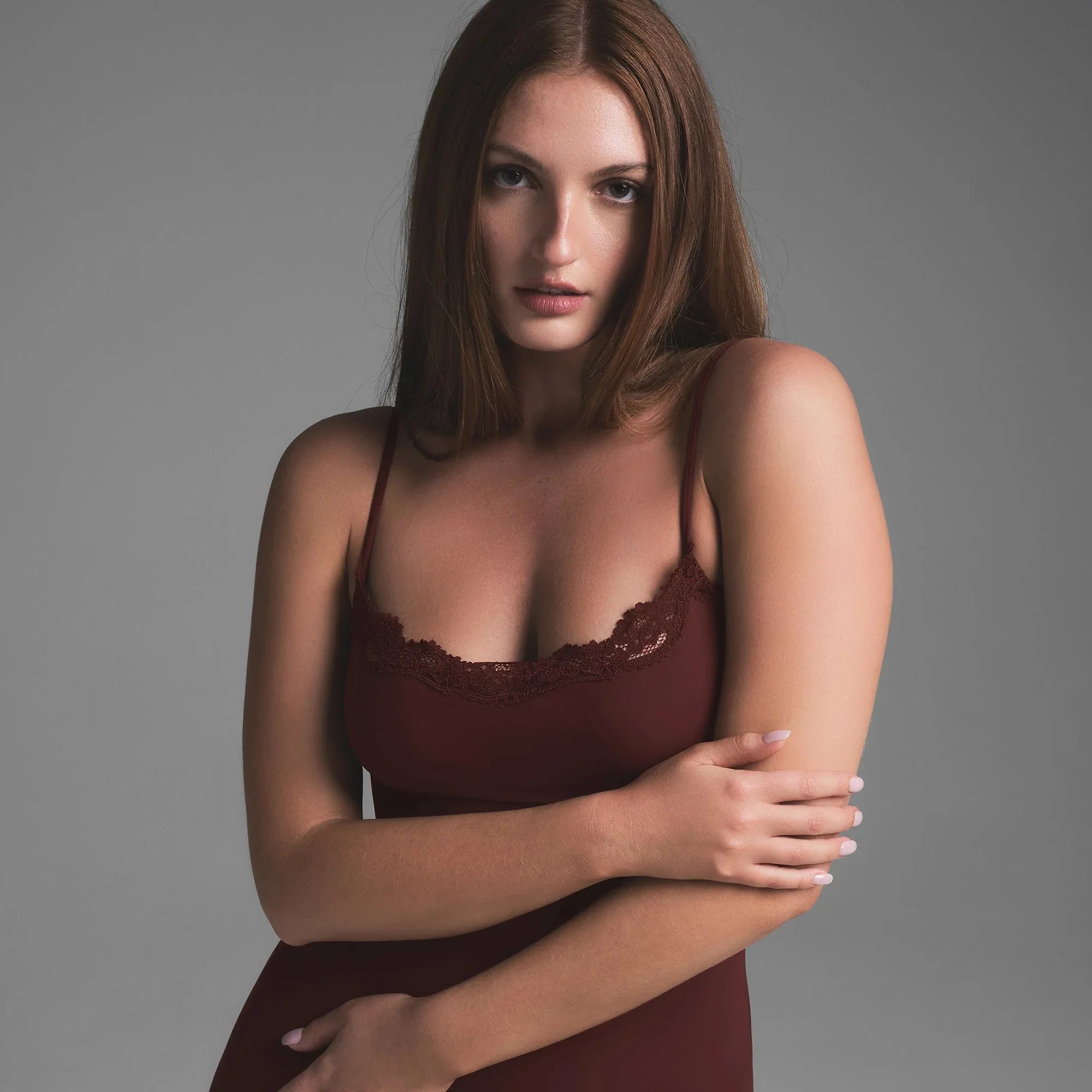 SKIMS FITS EVERYBODY LACE LONG SLIP DRESS | OXBLOOD - ELBİSE - My Suti
