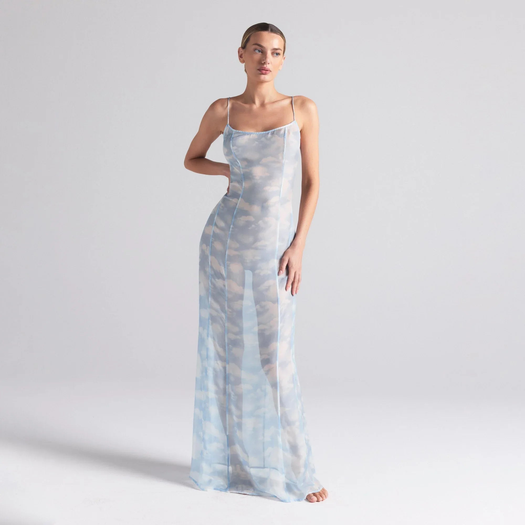 SKIMS ROMANCE LONG SLIP DRESS | BLUE QUARTZ CLOUD PRINT - ELBİSE - My Suti