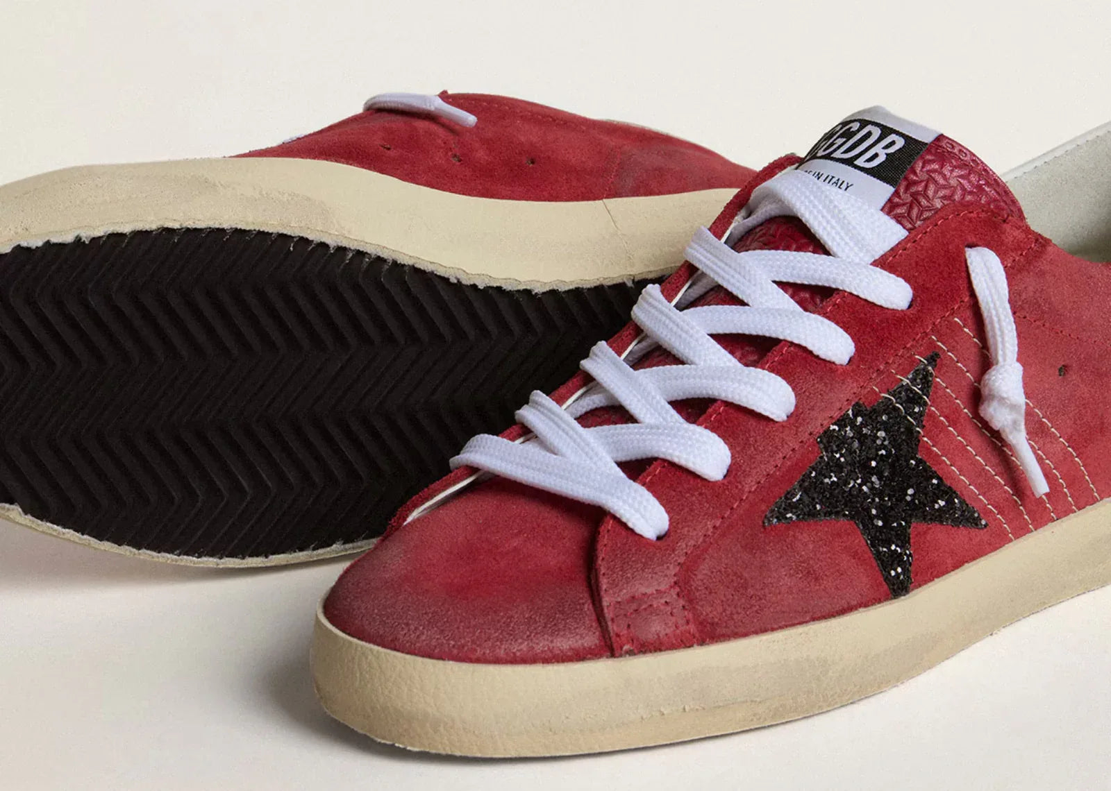Golden Goose Super Star Red Suede With Glitter Star - My Suti