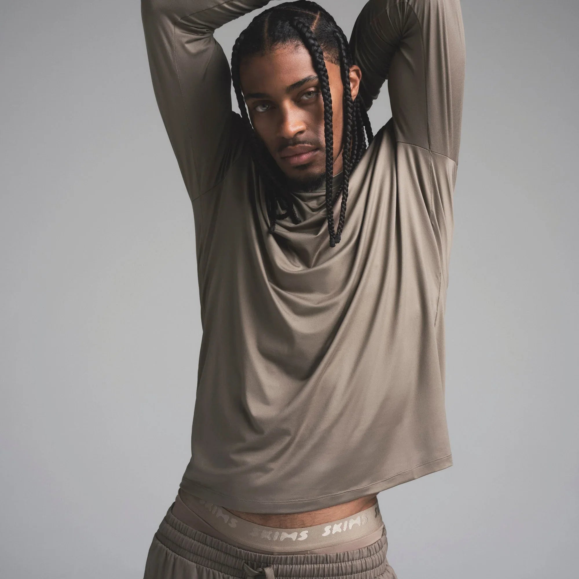 SKIMS OUTDOOR JERSEY MENS CLASSIC LONG SLEEVE T-SHIRT | TRUFFLE - TİŞÖRT - My Suti