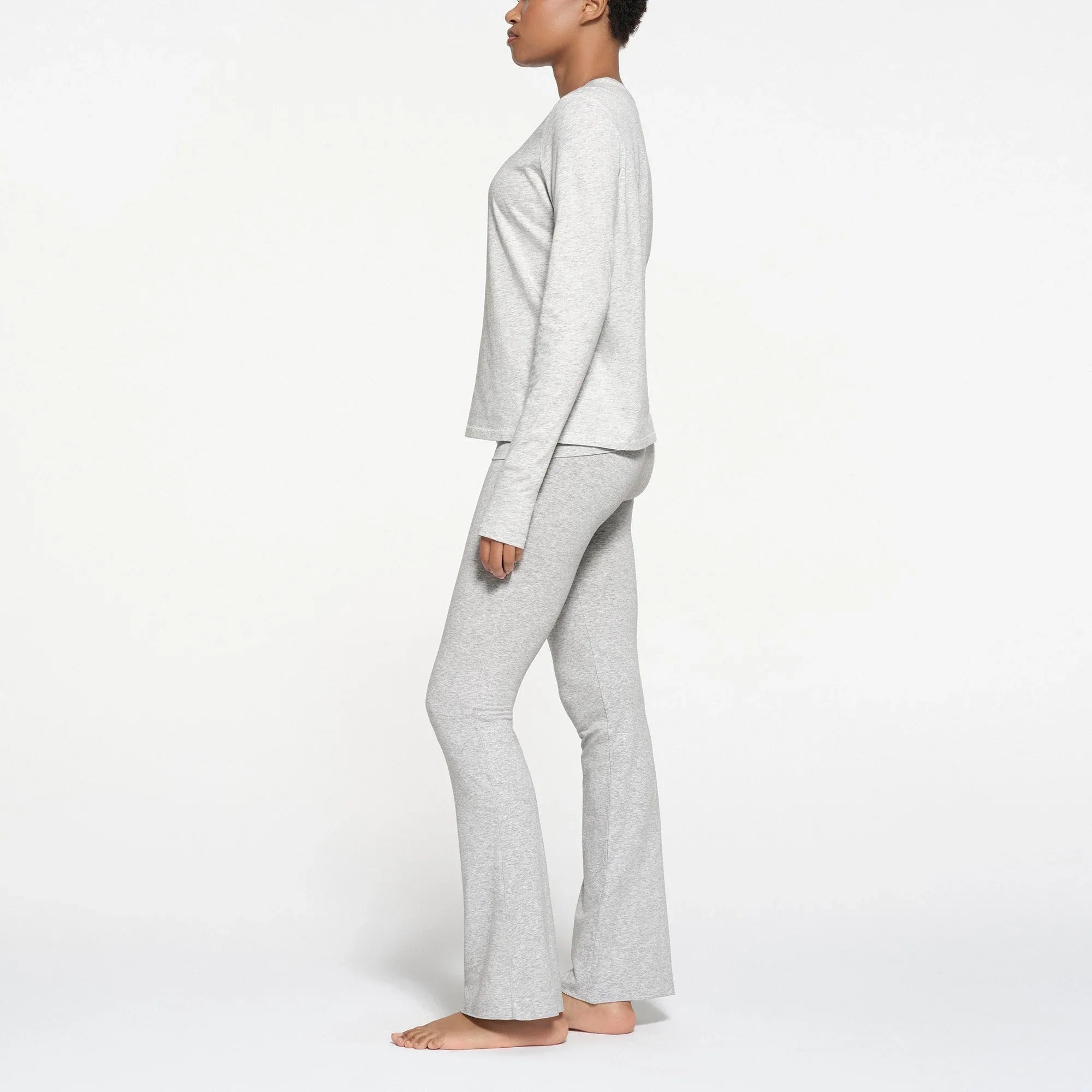 SKIMS RELAXED TEES LONG SLEEVE T-SHIRT | LIGHT HEATHER GREY - TİŞÖRT - My Suti