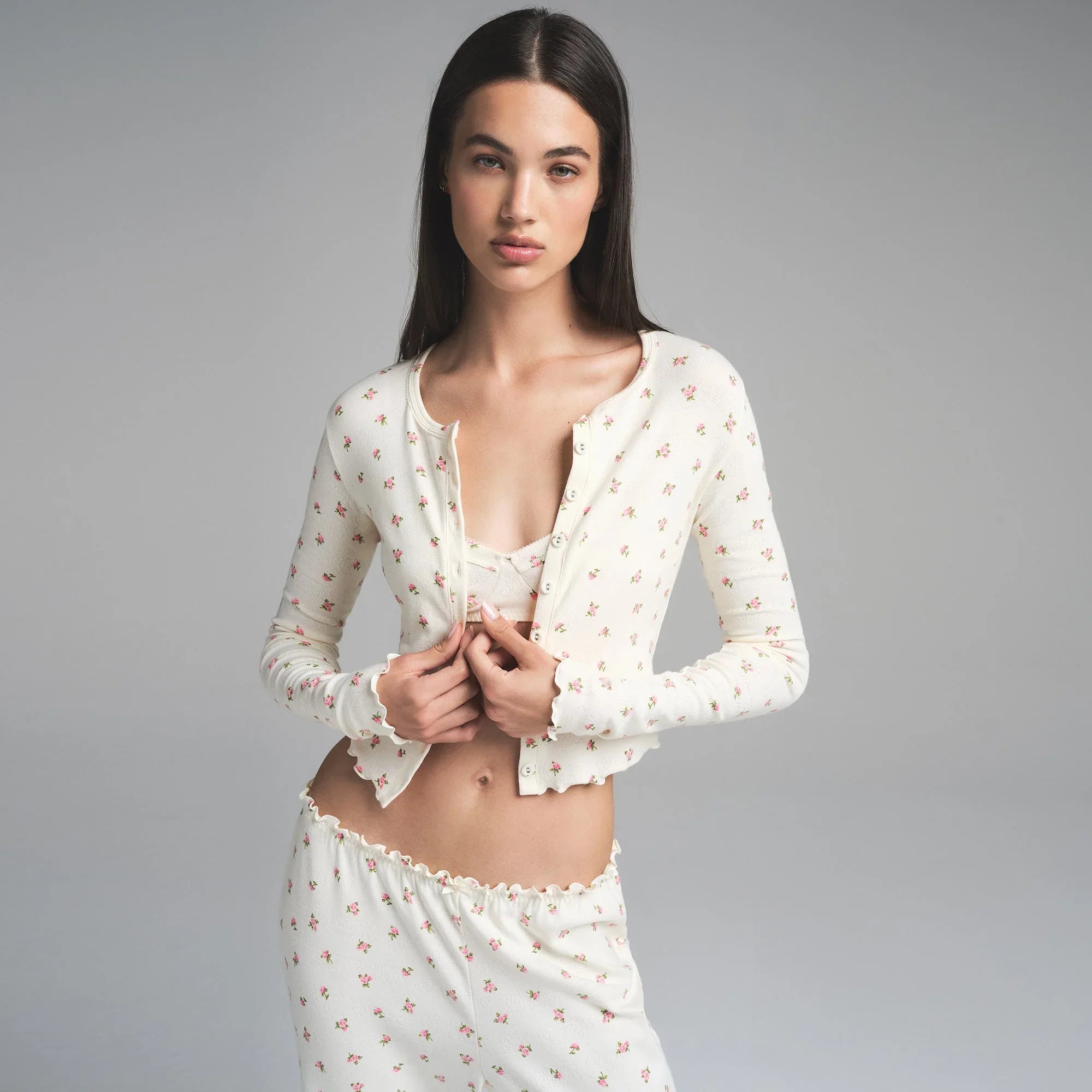 SKIMS LOGO POINTELLE CARDIGAN | MARBLE PINK ROSEBUD PRINT - KARDİGAN - My Suti