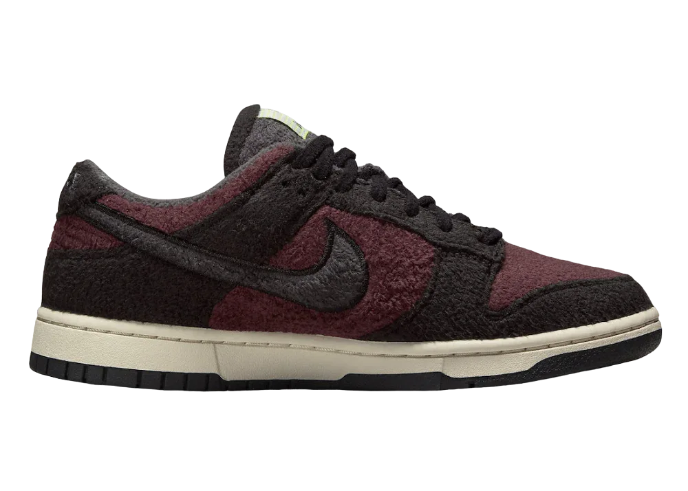 Nike Dunk Low SE Fleece Pack Burgundy Crush (W) - My Suti