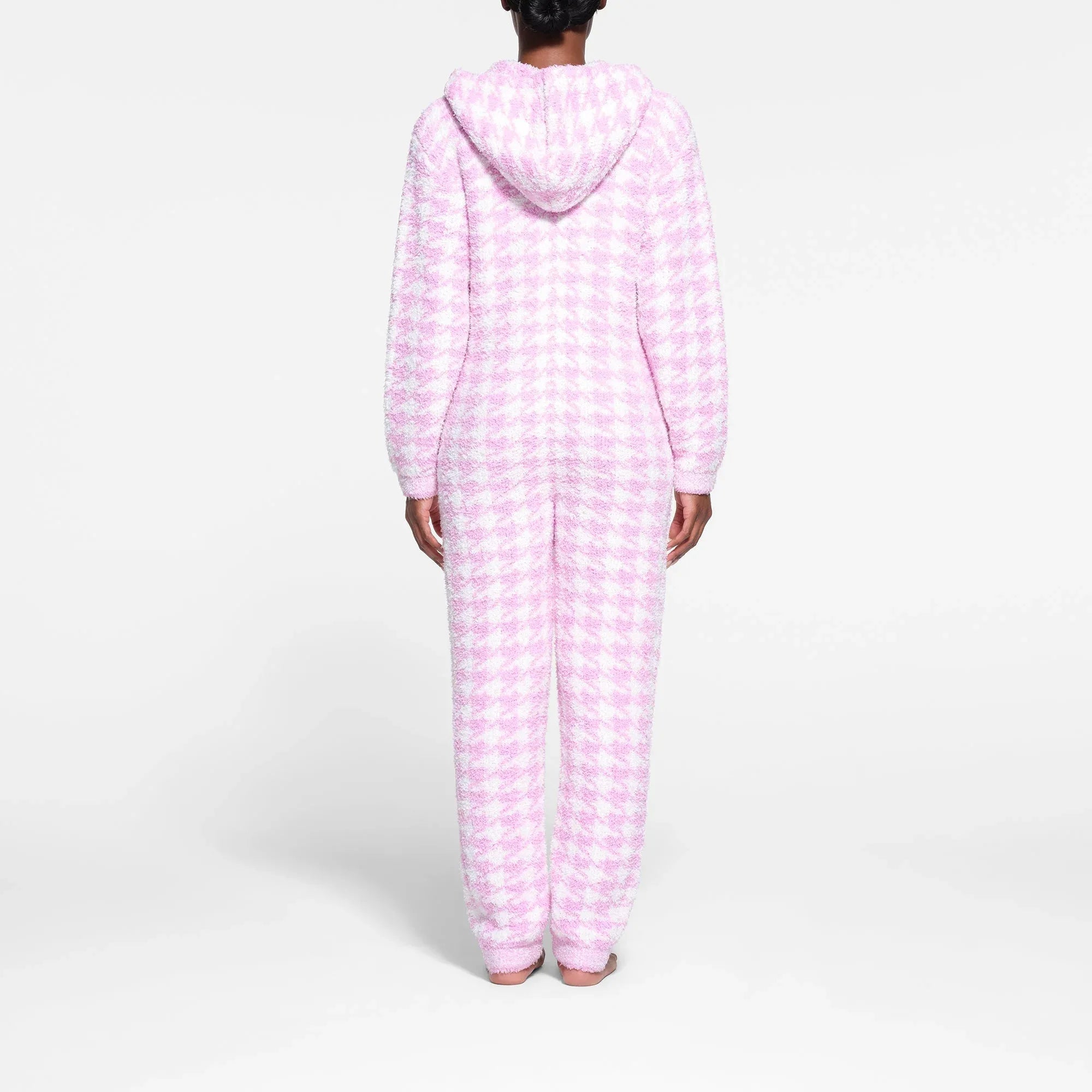 SKIMS COZY KNIT UNISEX ONESIE | PETAL HOUNDSTOOTH - TULUM - My Suti