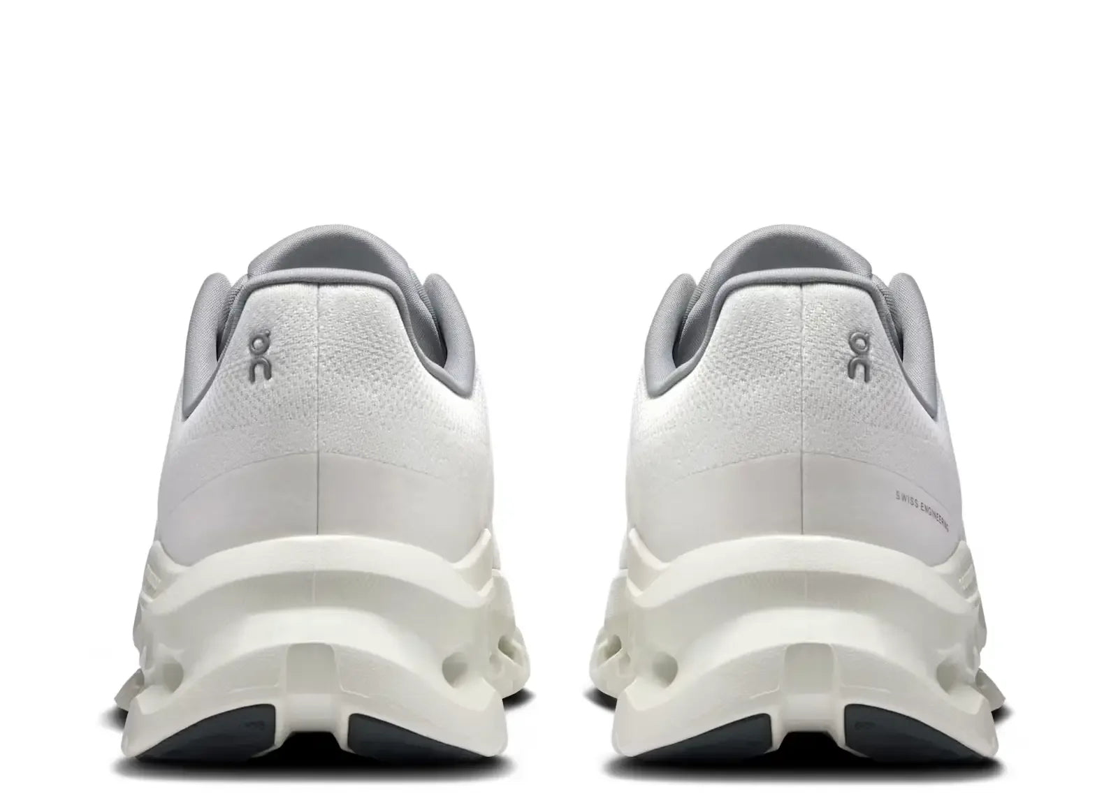 On Running Cloudtilt Glacier Ice - My Suti