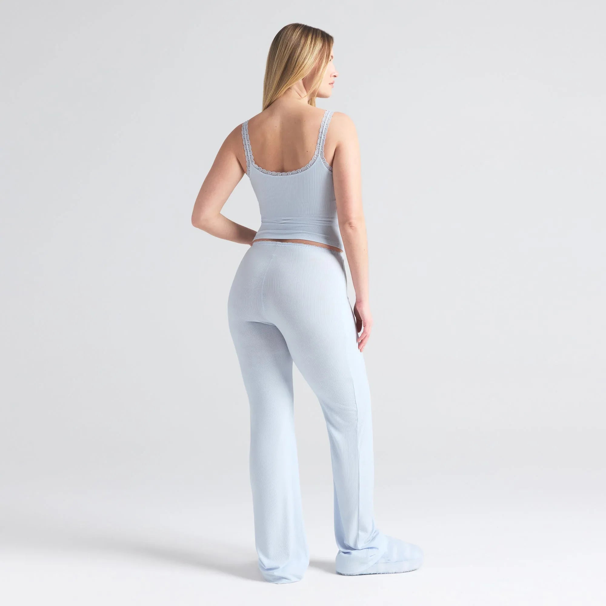 SKIMS SOFT LOUNGE LACE PANT | BLUE QUARTZ - PANTOLON - My Suti