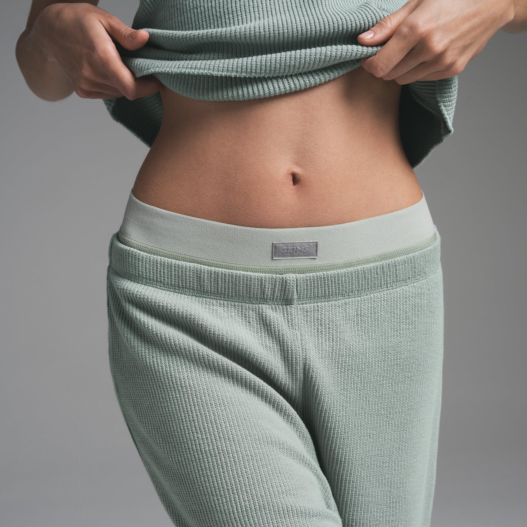 SKIMS HEAVY WAFFLE STRAIGHT LEG PANT | VAPOR - PANTOLON - My Suti