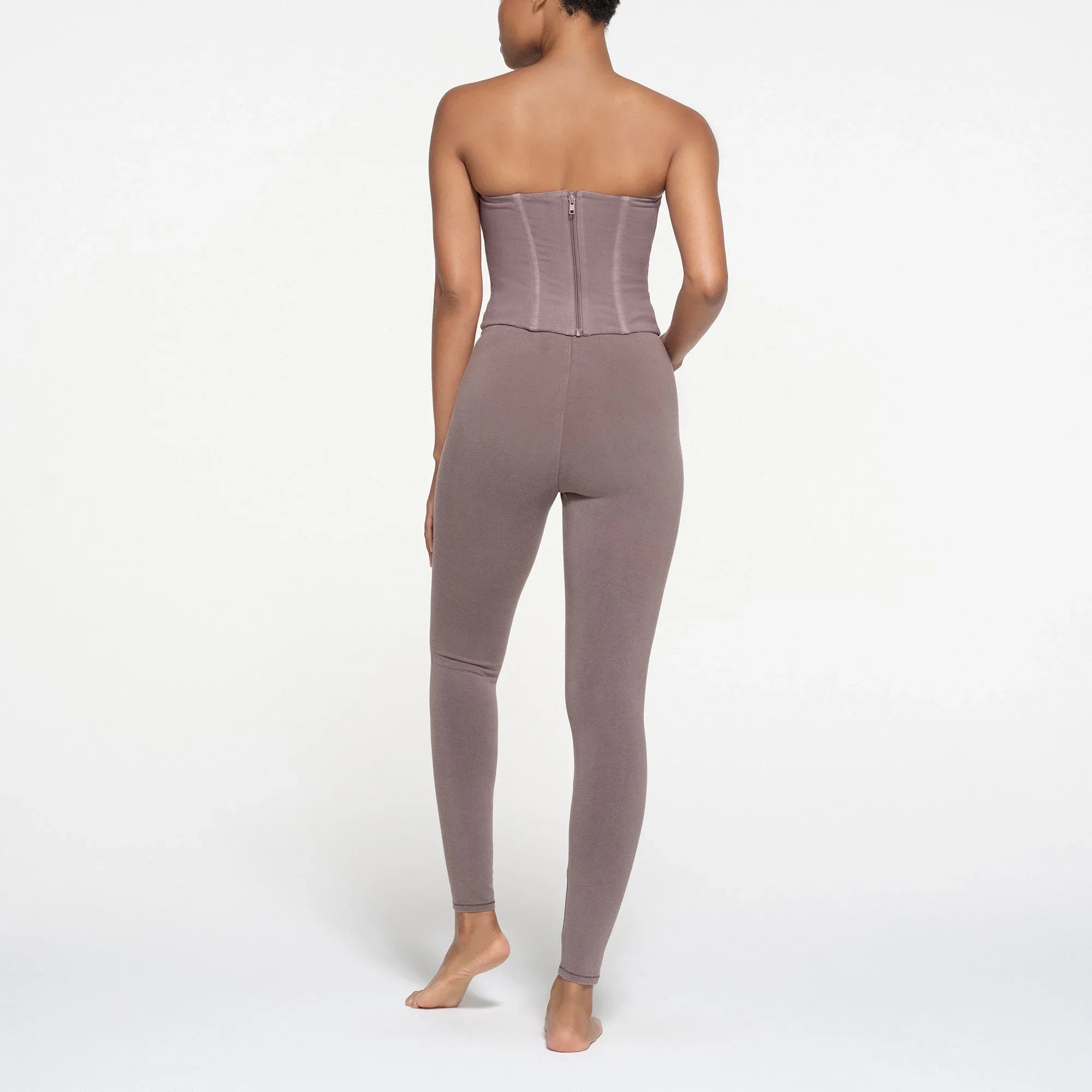 SKIMS OUTDOOR HIGH-WAISTED LEGGING | ZINC - TAYT - My Suti