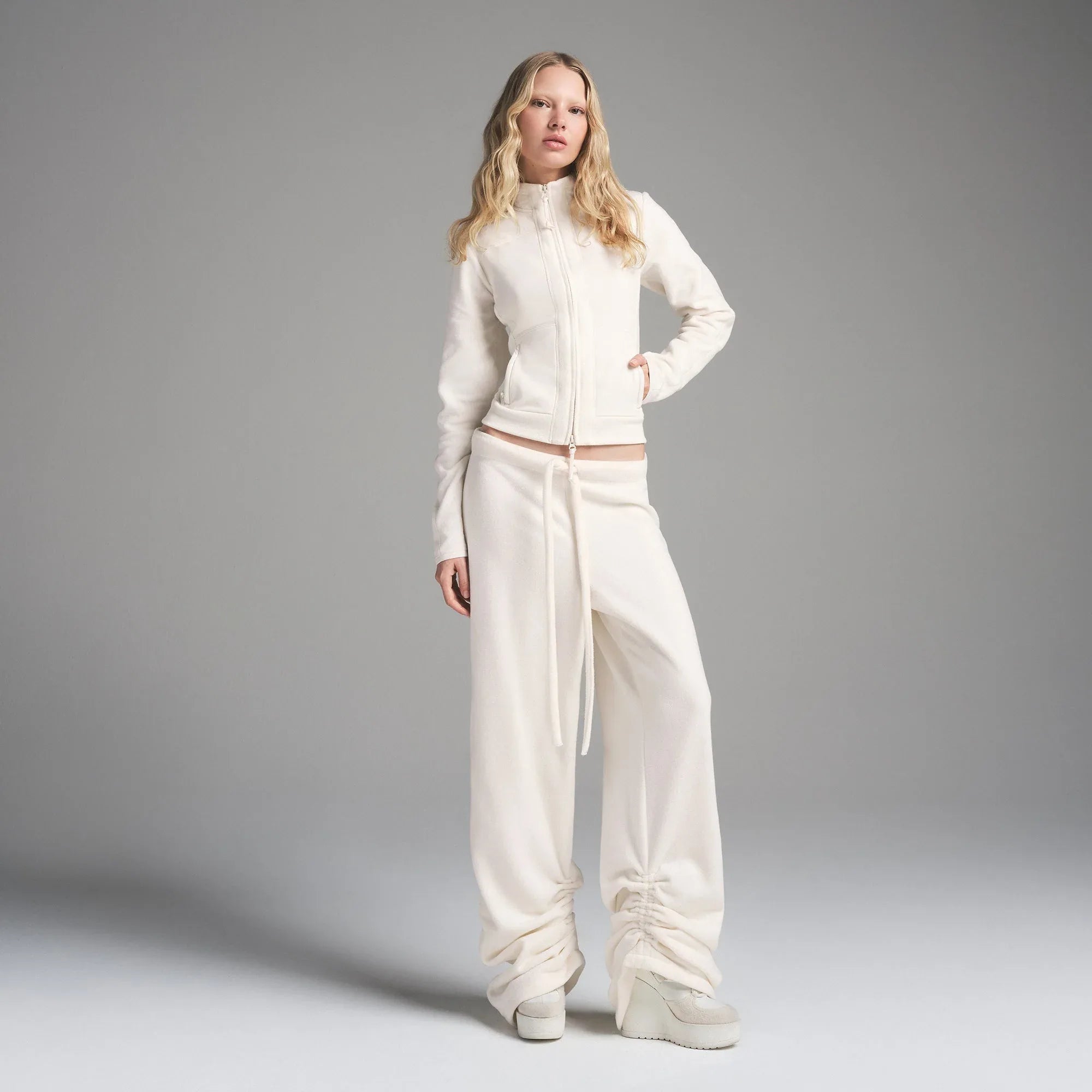 SKIMS FLEECE LOUNGE OVERSIZED PANT | ECRU - PANTOLON - My Suti