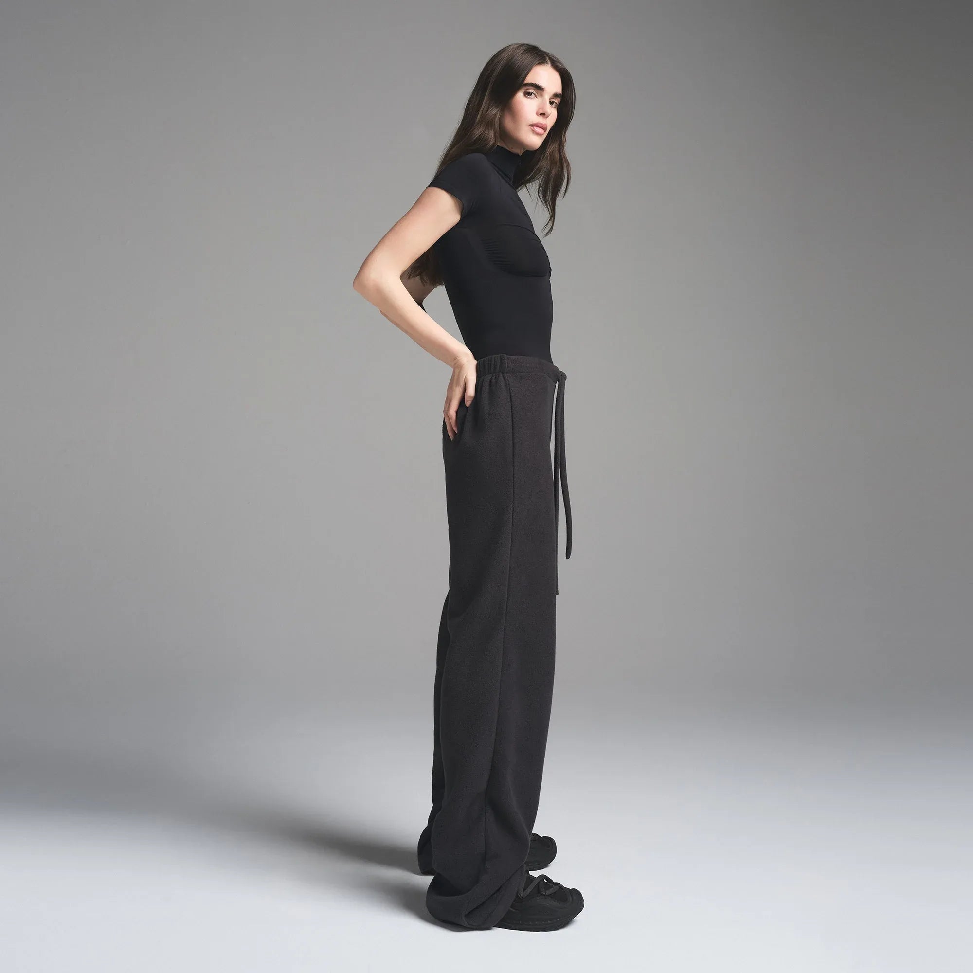 SKIMS FLEECE LOUNGE OVERSIZED PANT | STORM - PANTOLON - My Suti