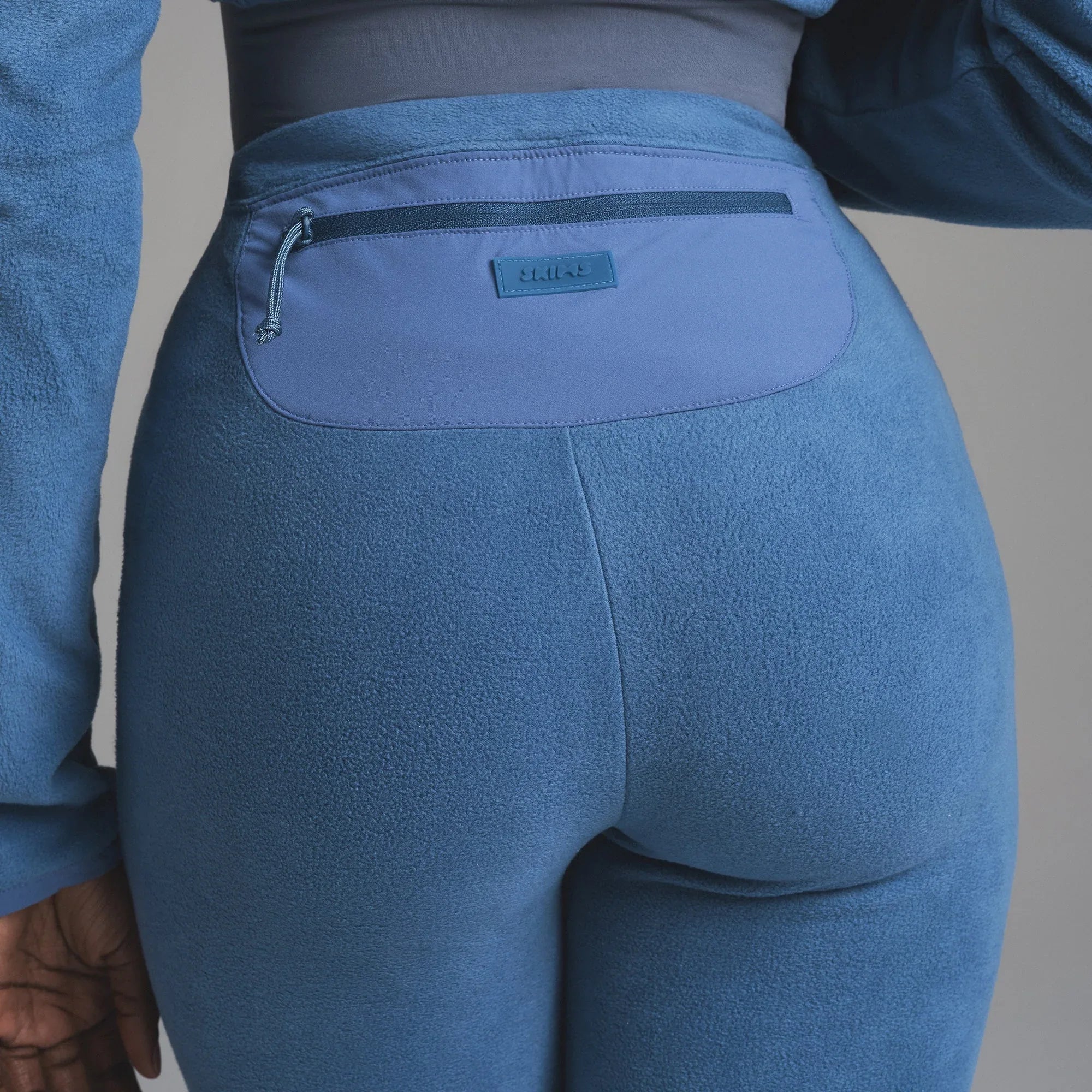 SKIMS FLEECE LOUNGE PANT | AZURE - PANTOLON - My Suti