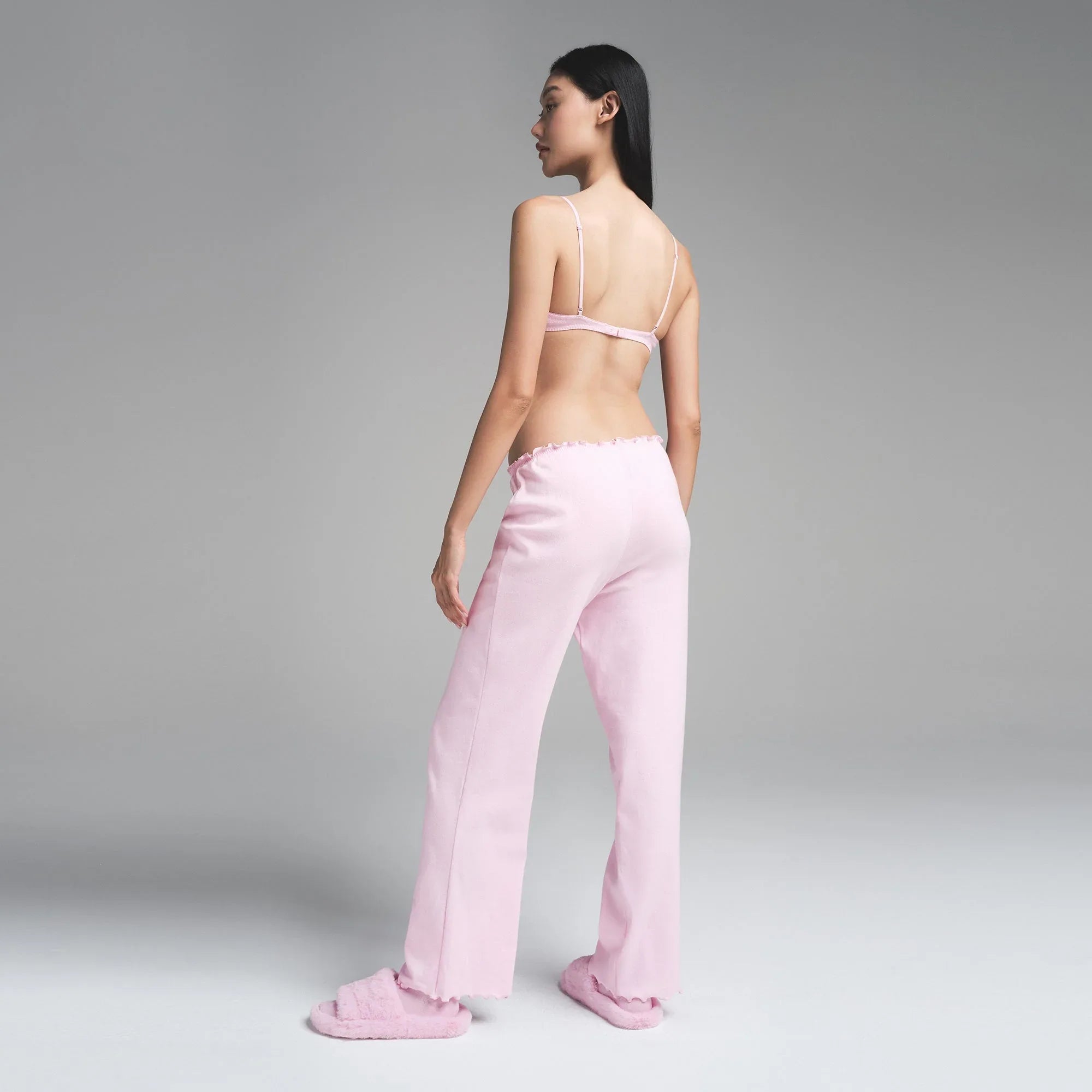 SKIMS LOGO POINTELLE STRAIGHT LEG PANT | CHERRY BLOSSOM - PANTOLON - My Suti