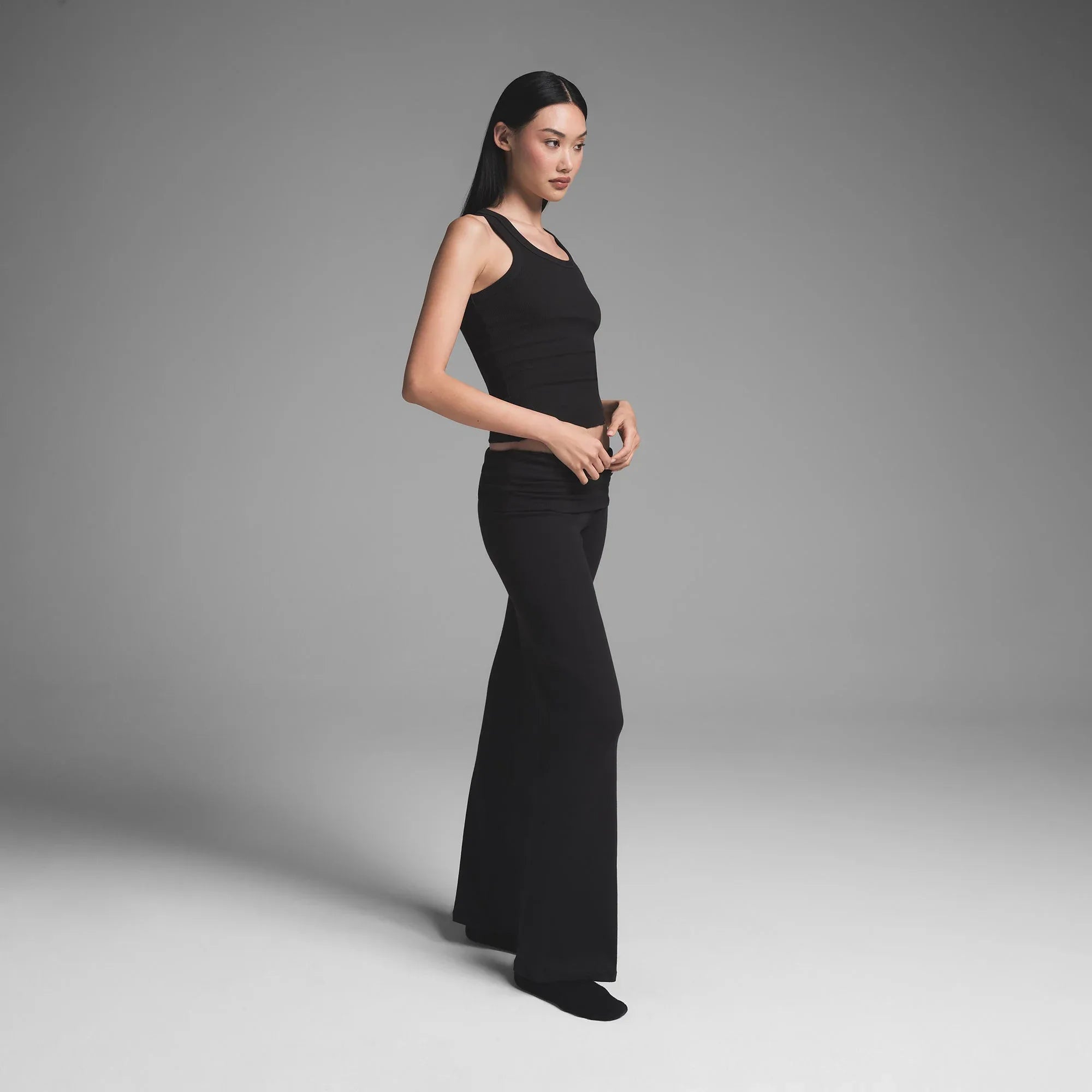 SKIMS COTTON RIB FOLDOVER STRAIGHT LEG PANT | SOOT - PANTOLON - My Suti