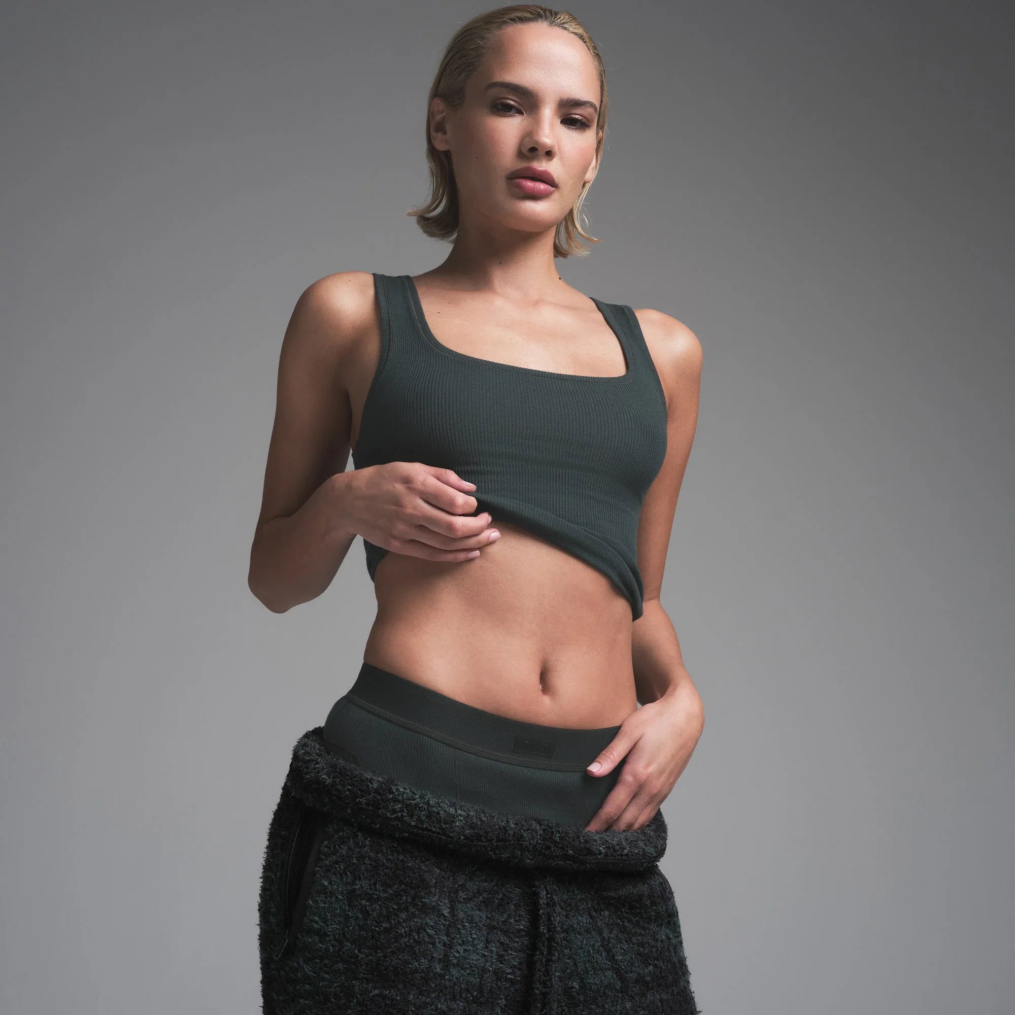 SKIMS COZY KNIT UNISEX PANT | CYPRESS PLAID - PANTOLON - My Suti