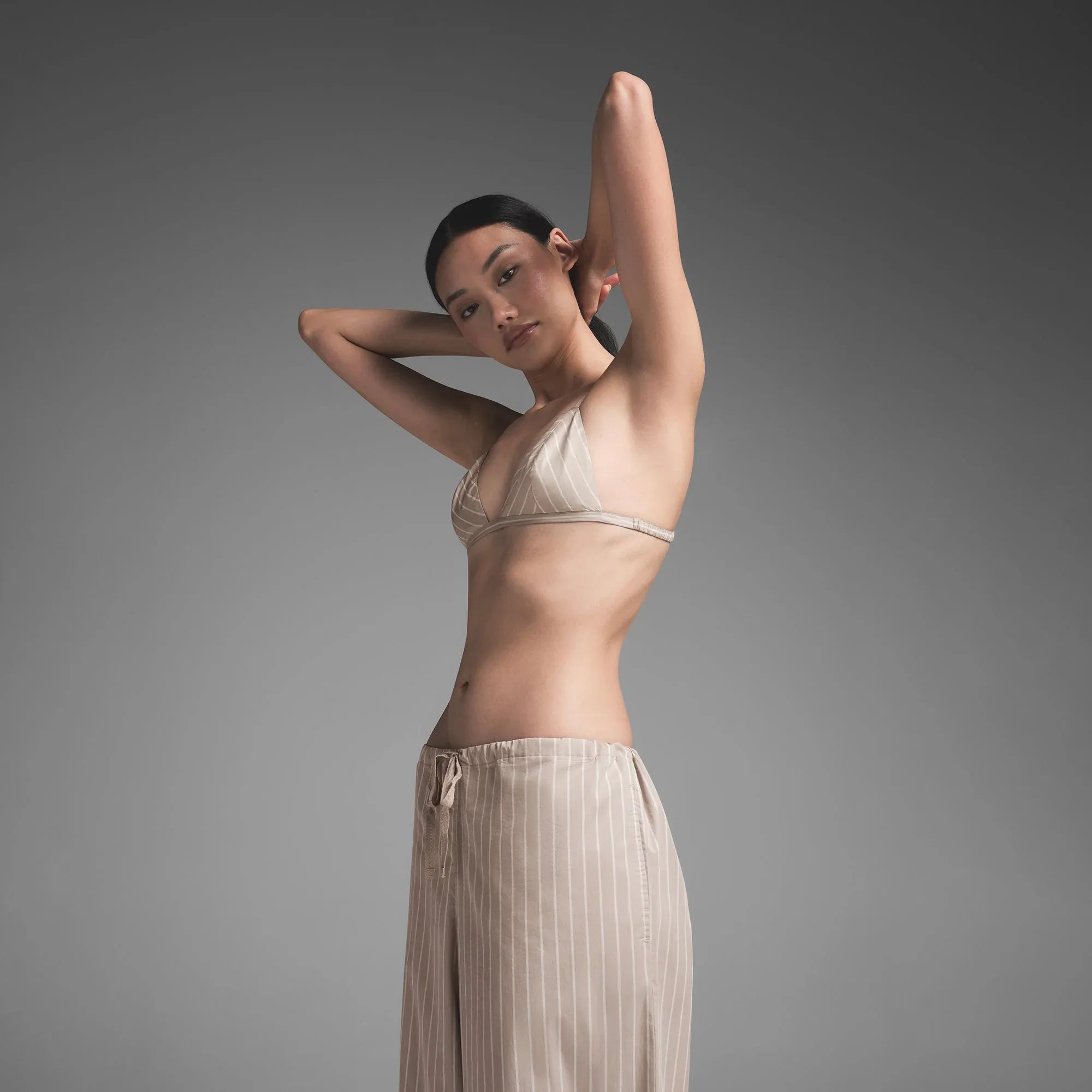 SKIMS COTTON POPLIN STRAIGHT LEG PANT | STONE STRIPE - PANTOLON - My Suti