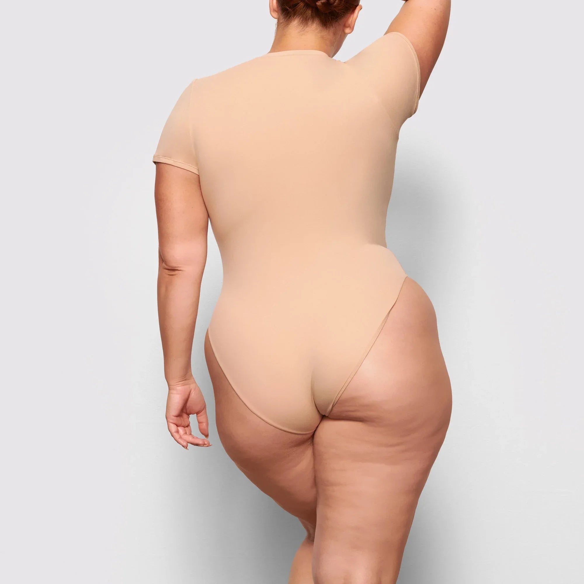 SKIMS FITS EVERYBODY T-SHIRT BODYSUIT | MICA - TİŞÖRT BODYSUIT - My Suti