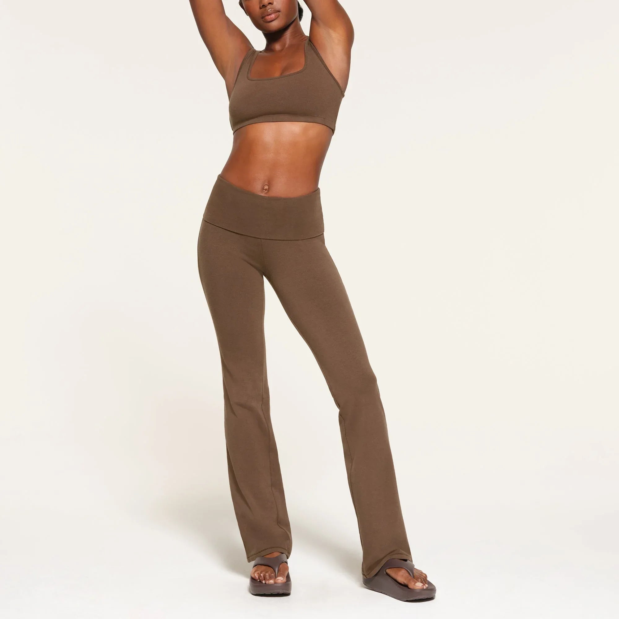 SKIMS OUTDOOR FOLDOVER BOOTCUT LEGGING | COCOA - TAYT - My Suti