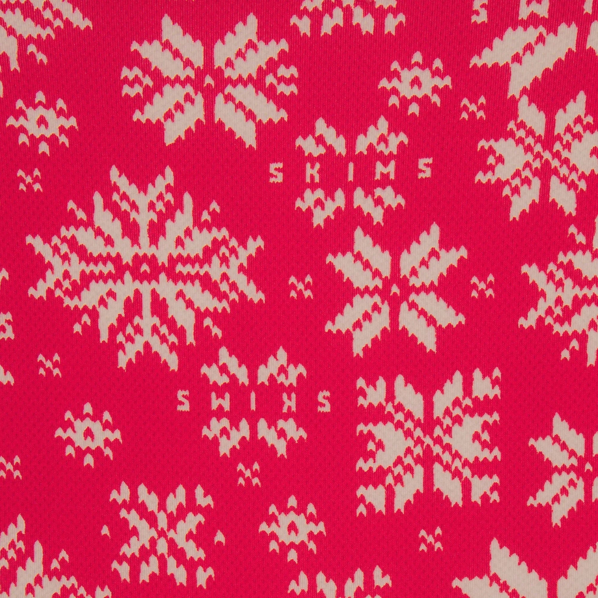 SKIMS FITS EVERYBODY LACE TRIANGLE CAMI AND BOY SHORT SET | RED SNOWFLAKE FAIR ISLE - TAKIM - My Suti