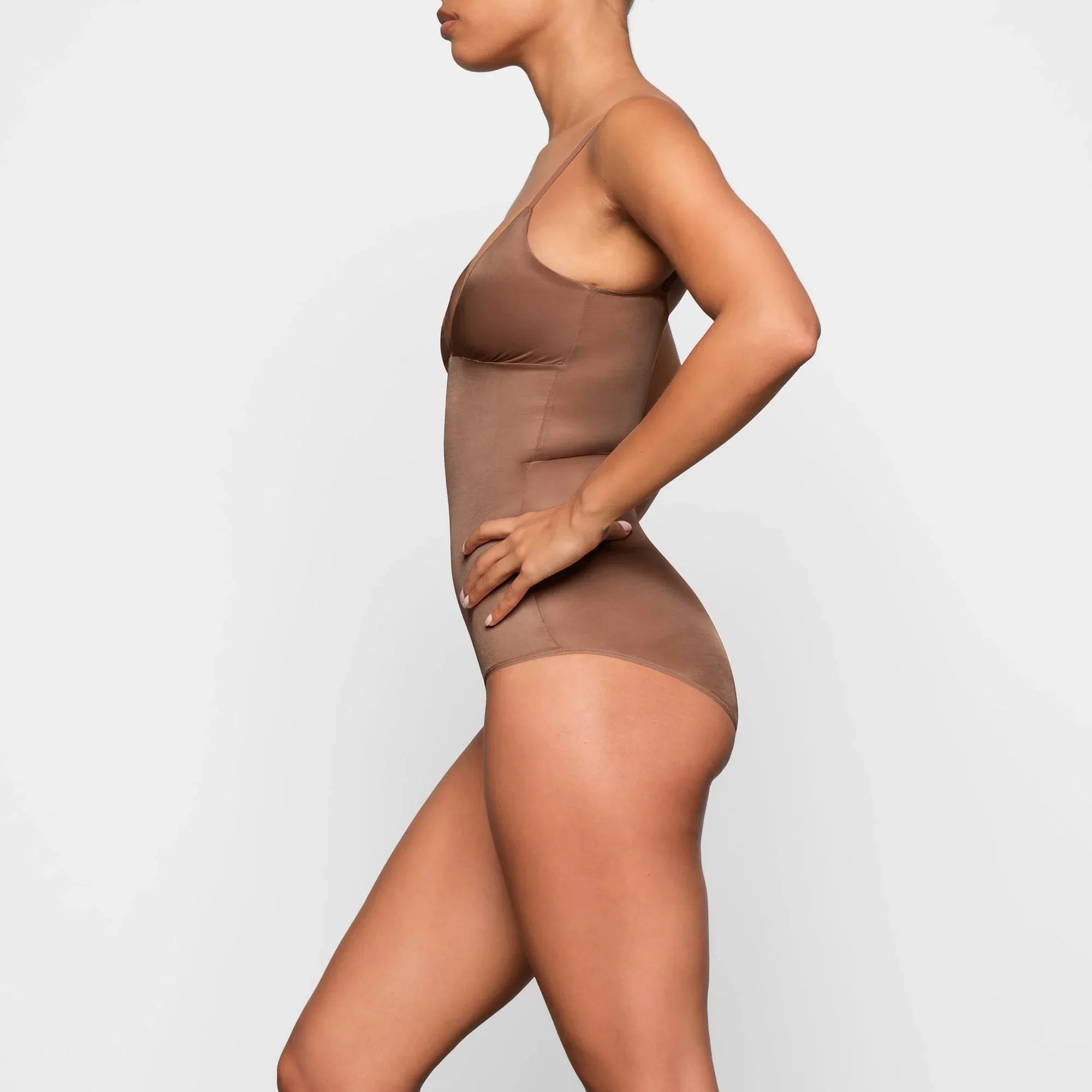SKIMS SIMPLY BARE BODYSUIT BRIEF W/ SNAPS | JASPER - BODY - My Suti