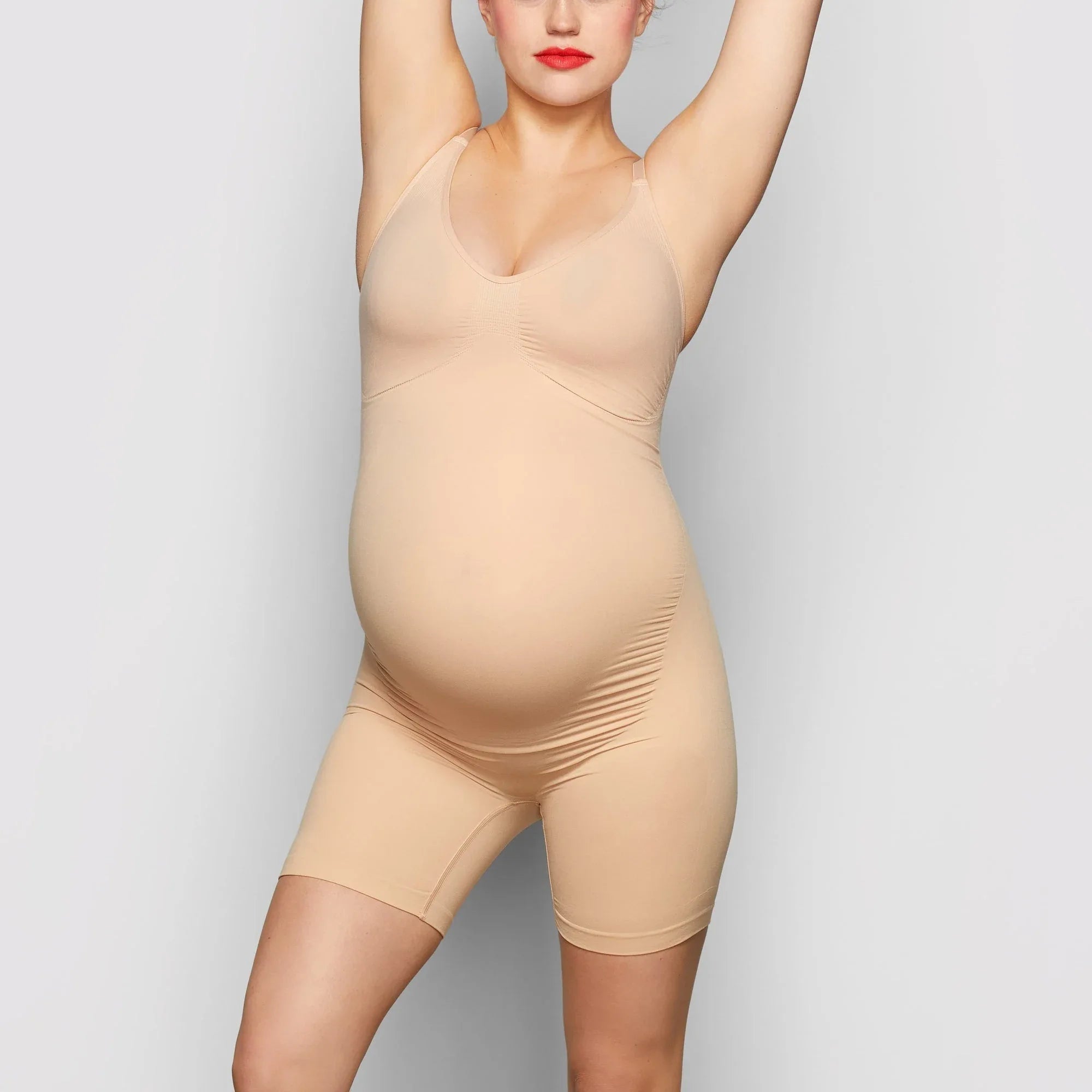 SKIMS MATERNITY SCULPTING BODYSUIT MID THIGH | CLAY - BEDEN KALIBI - My Suti