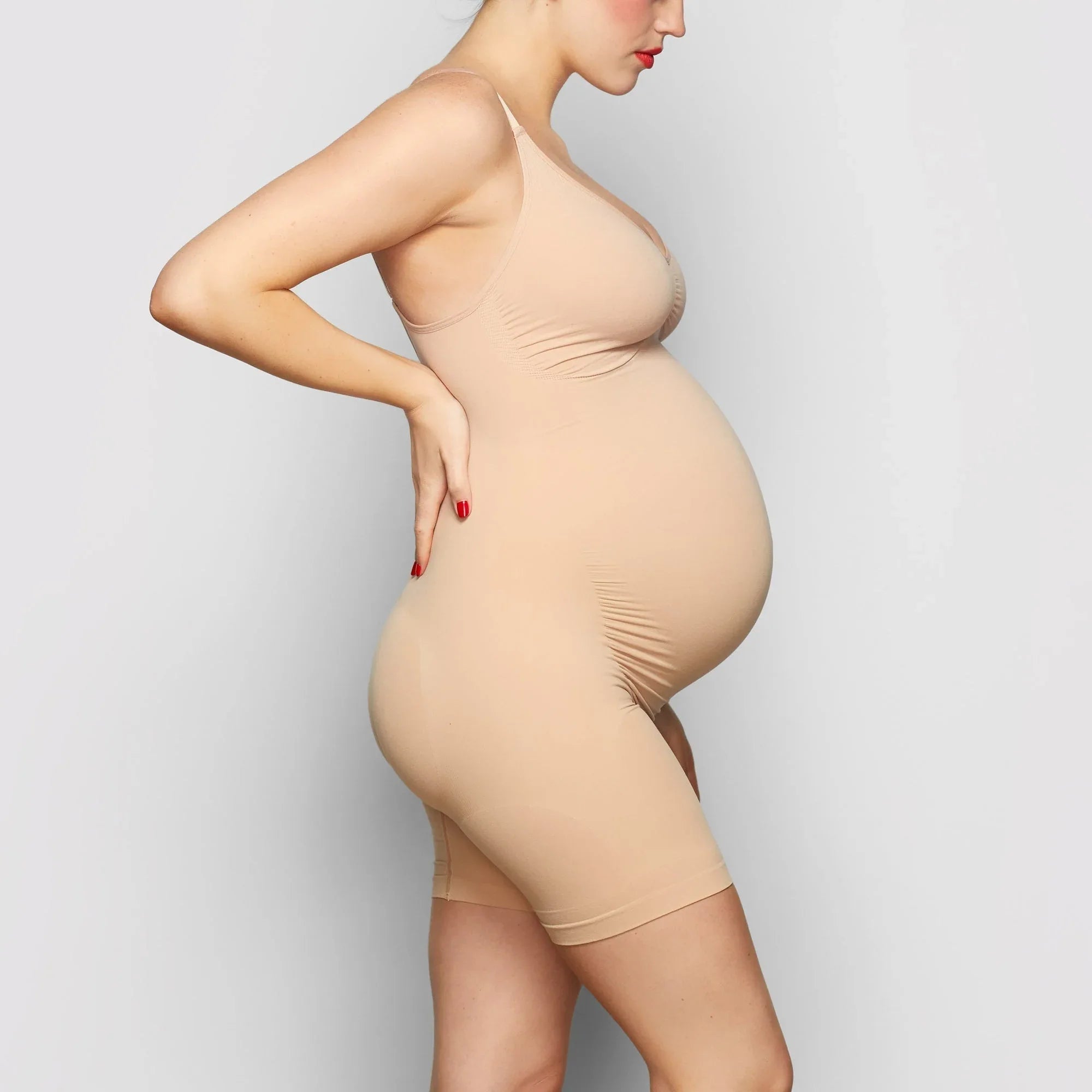SKIMS MATERNITY SCULPTING BODYSUIT MID THIGH | CLAY - BEDEN KALIBI - My Suti