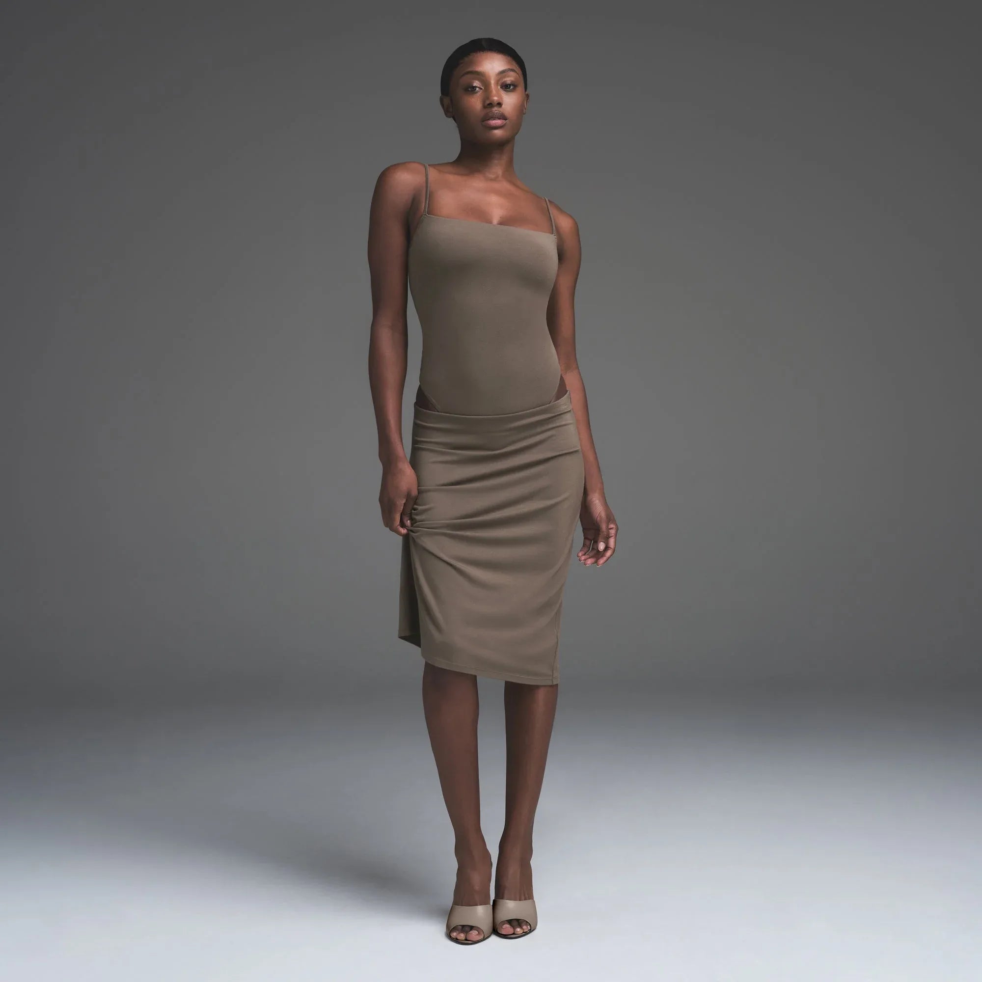 SKIMS SMOOTH LAYERS CAMI BODYSUIT | TRUFFLE - BODY - My Suti