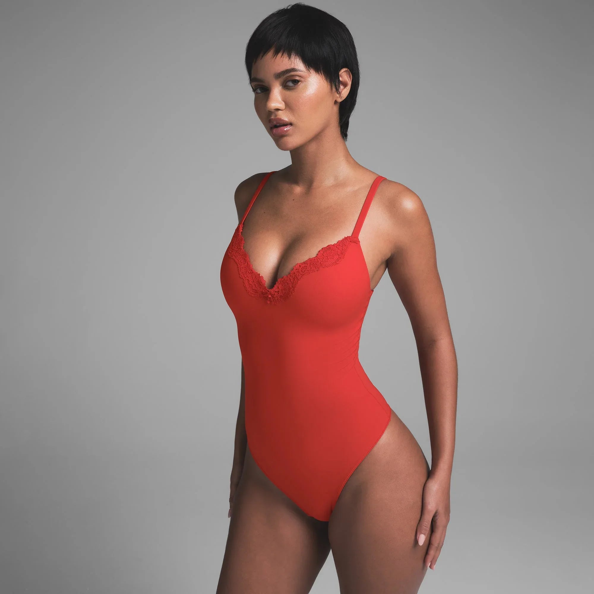 SKIMS FITS EVERYBODY LACE PUSH-UP BODYSUIT | CAYENNE - BODYSUIT - My Suti