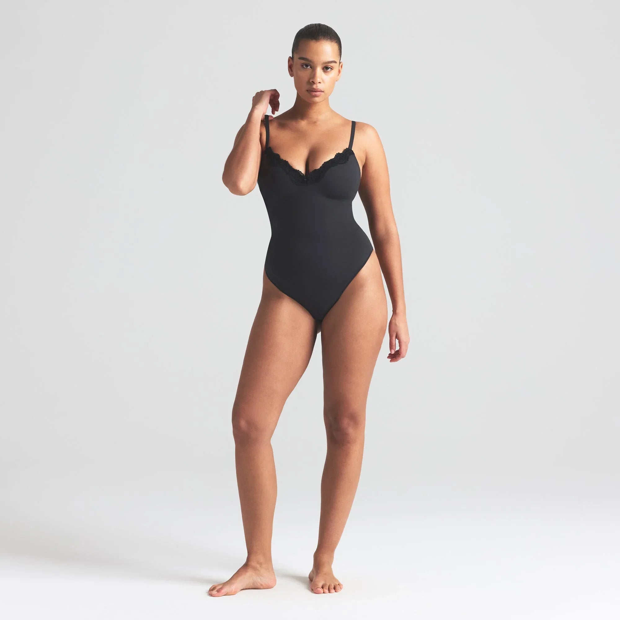 SKIMS FITS EVERYBODY LACE PUSH-UP BODYSUIT | ONYX - BODYSUIT - My Suti