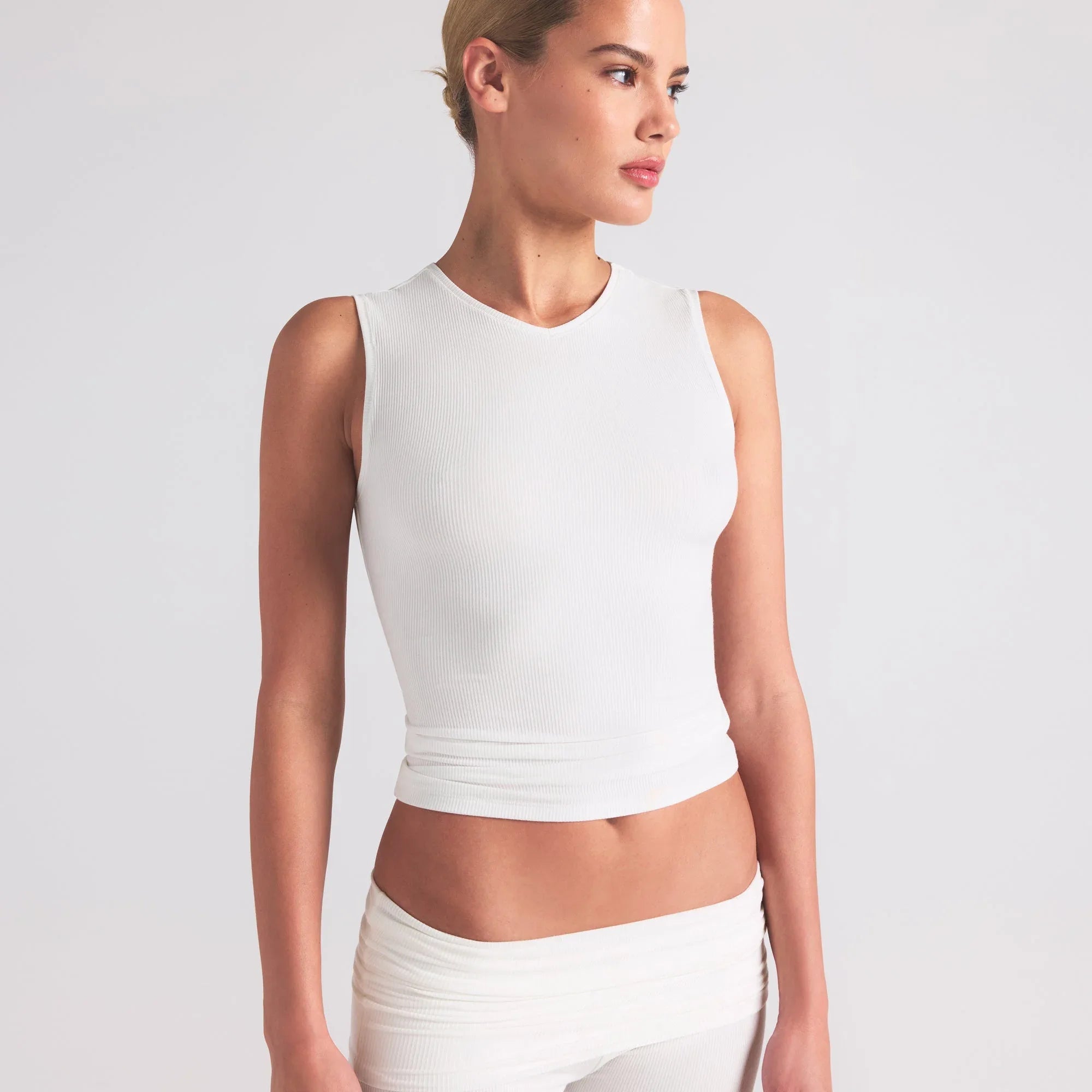 SKIMS SOFT LOUNGE V NECK TANK | MARBLE - TİŞÖRT - My Suti