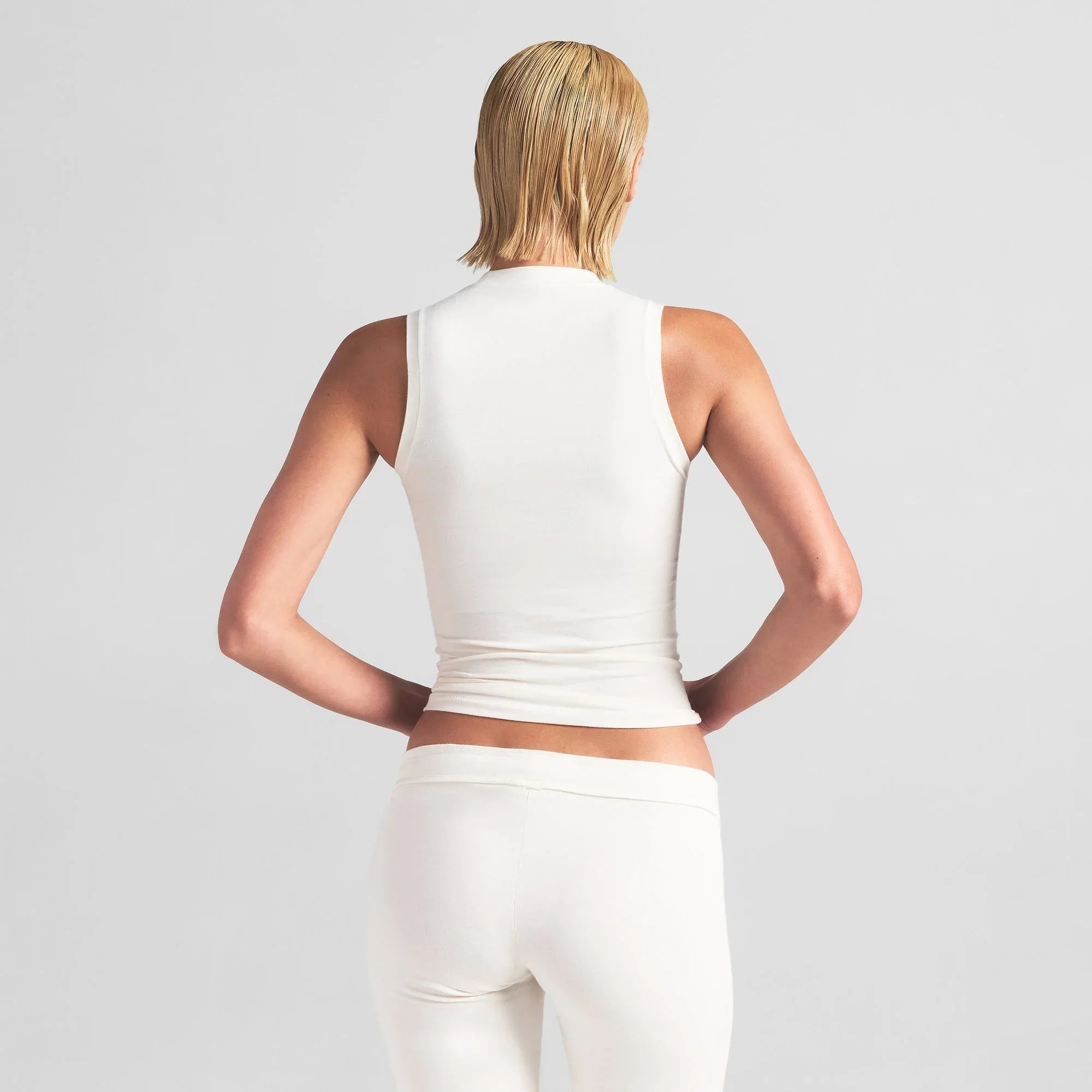 SKIMS COTTON JERSEY MOCK NECK TANK | MARBLE - TİŞÖRT - My Suti