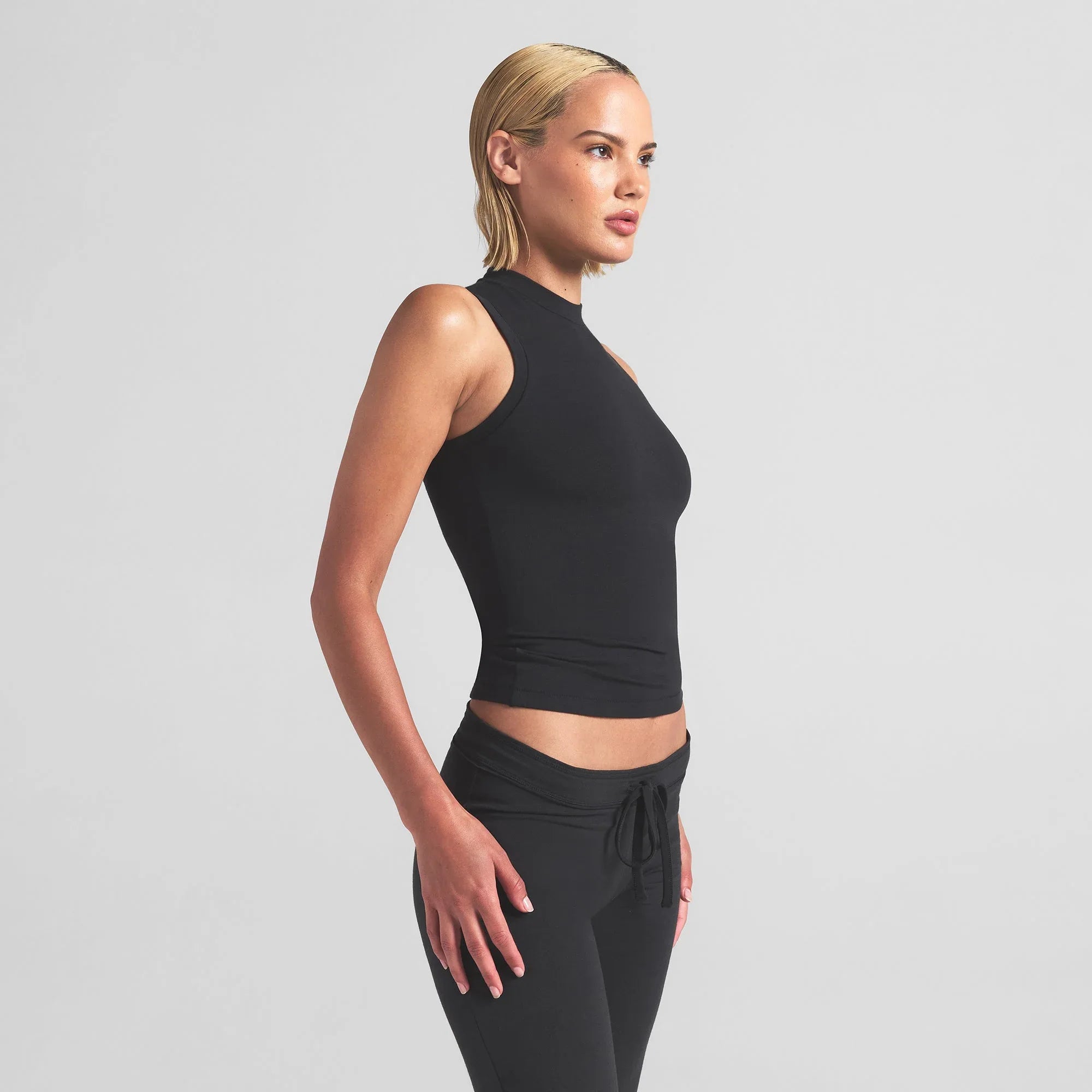 SKIMS COTTON JERSEY MOCK NECK TANK | SOOT - TİŞÖRT - My Suti