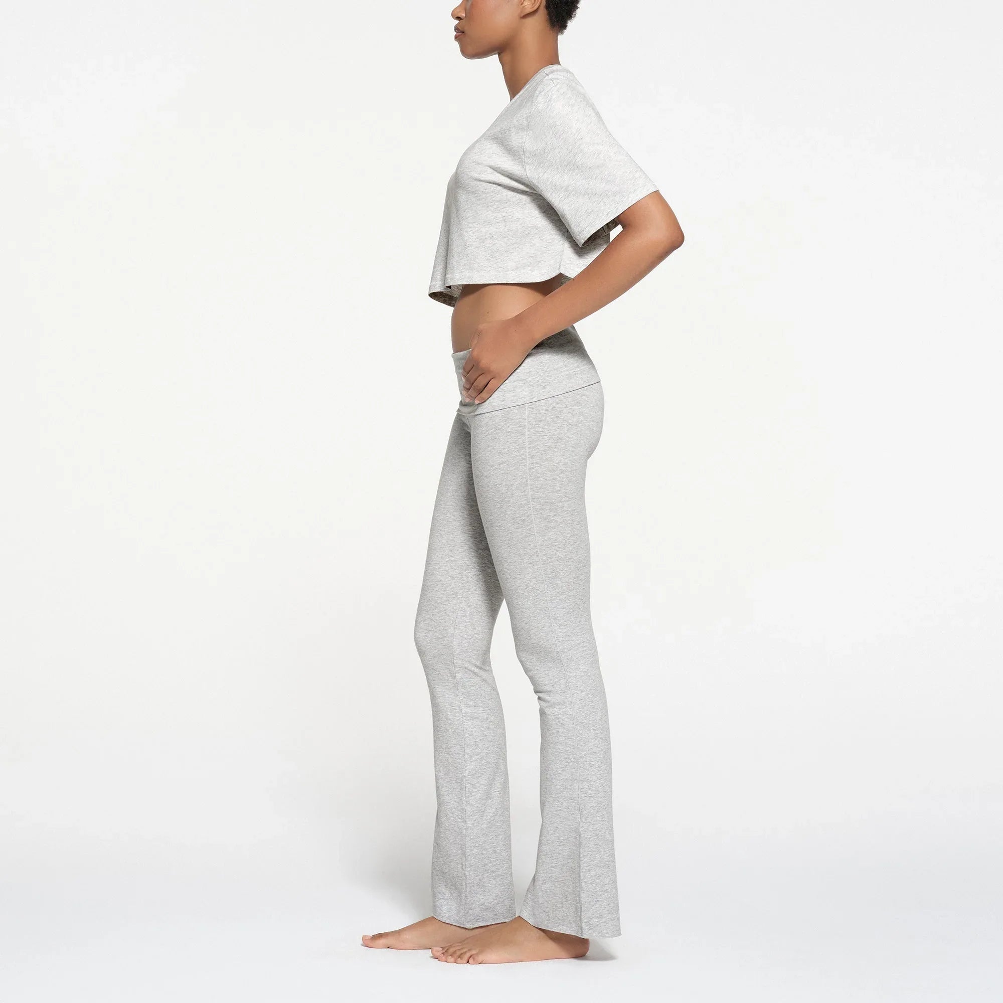 SKIMS RELAXED TEES OVERSIZED CROPPED T-SHIRT | LIGHT HEATHER GREY - TİŞÖRT - My Suti