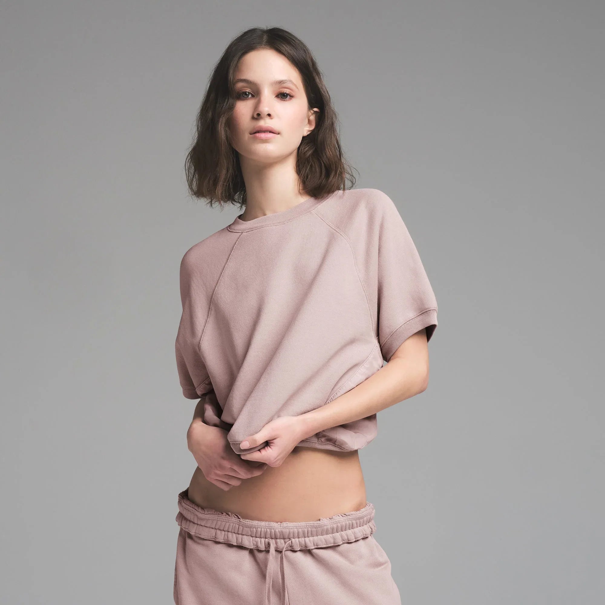 SKIMS FRENCH TERRY RAGLAN SHORT SLEEVE SWEATSHIRT | FAWN - SWEATSHIRT - My Suti